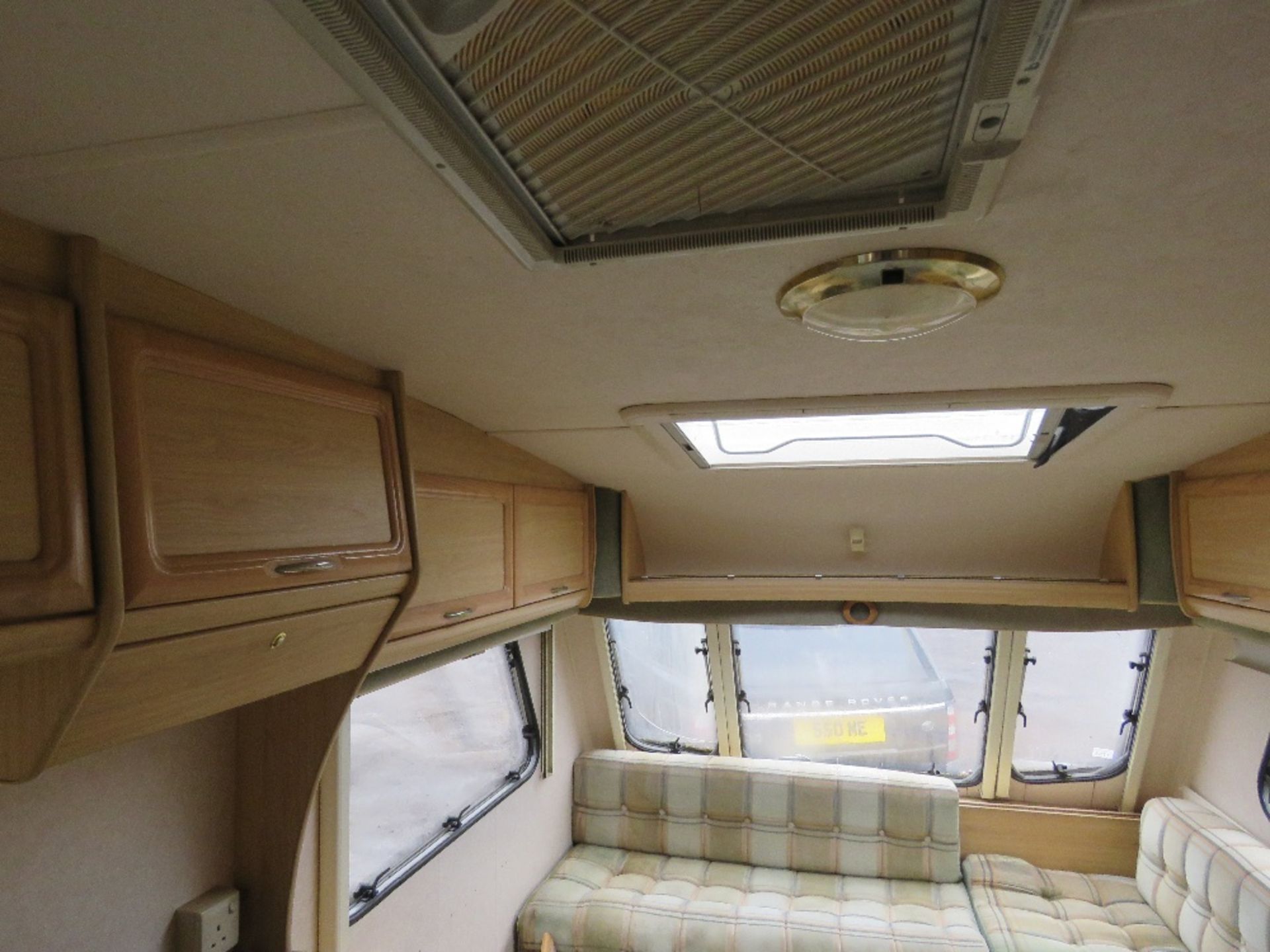 ABBEY SPECTRUM 620 TWIN AXLED CARAVAN. SHOWER, TOILET, FRIDGE, COOKER, DOUBLE BED ETC. (APPLIANCES - Image 14 of 20