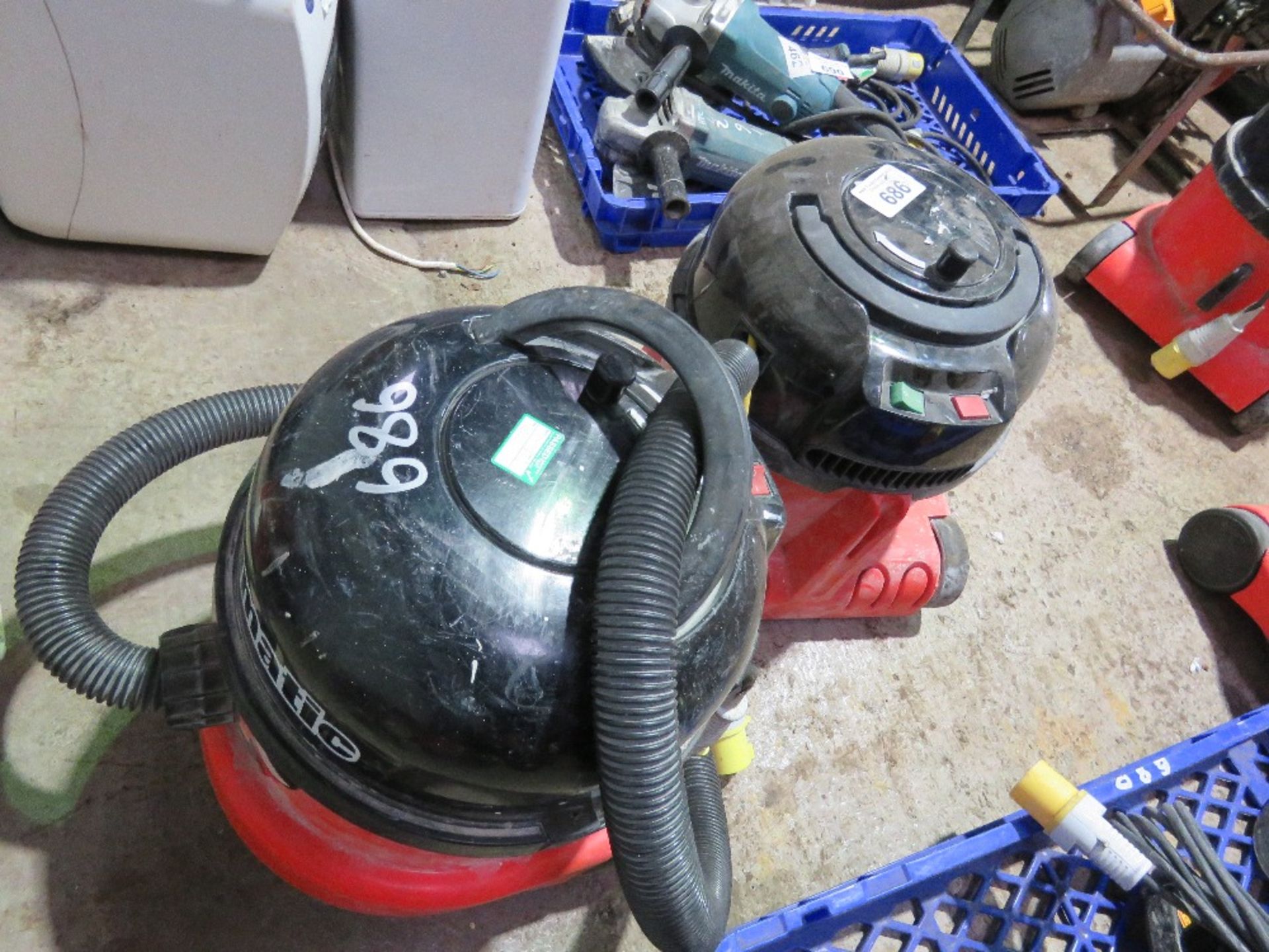 2 X NUMATIC 110VOLT VACUUM CLEANERS. SOURCED FROM COMPANY LIQUIDATION. THIS LOT IS SOLD UNDER THE AU - Image 3 of 3