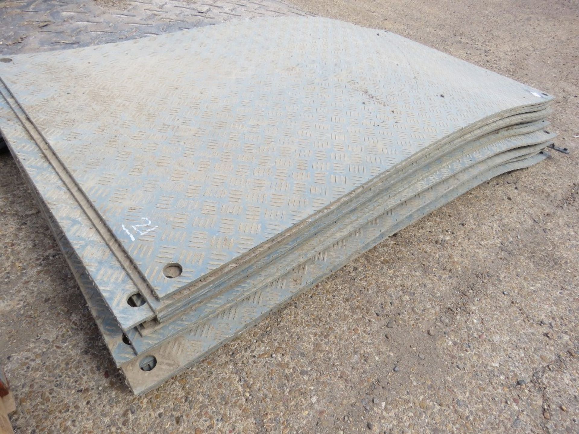 STACK OF GREY TRACK MATS, 10MM THICKNESS: 21NO APPROX @ 1.25M X 2.5M. DIRECT FROM LOCAL DEPOT CLOSU - Image 2 of 6