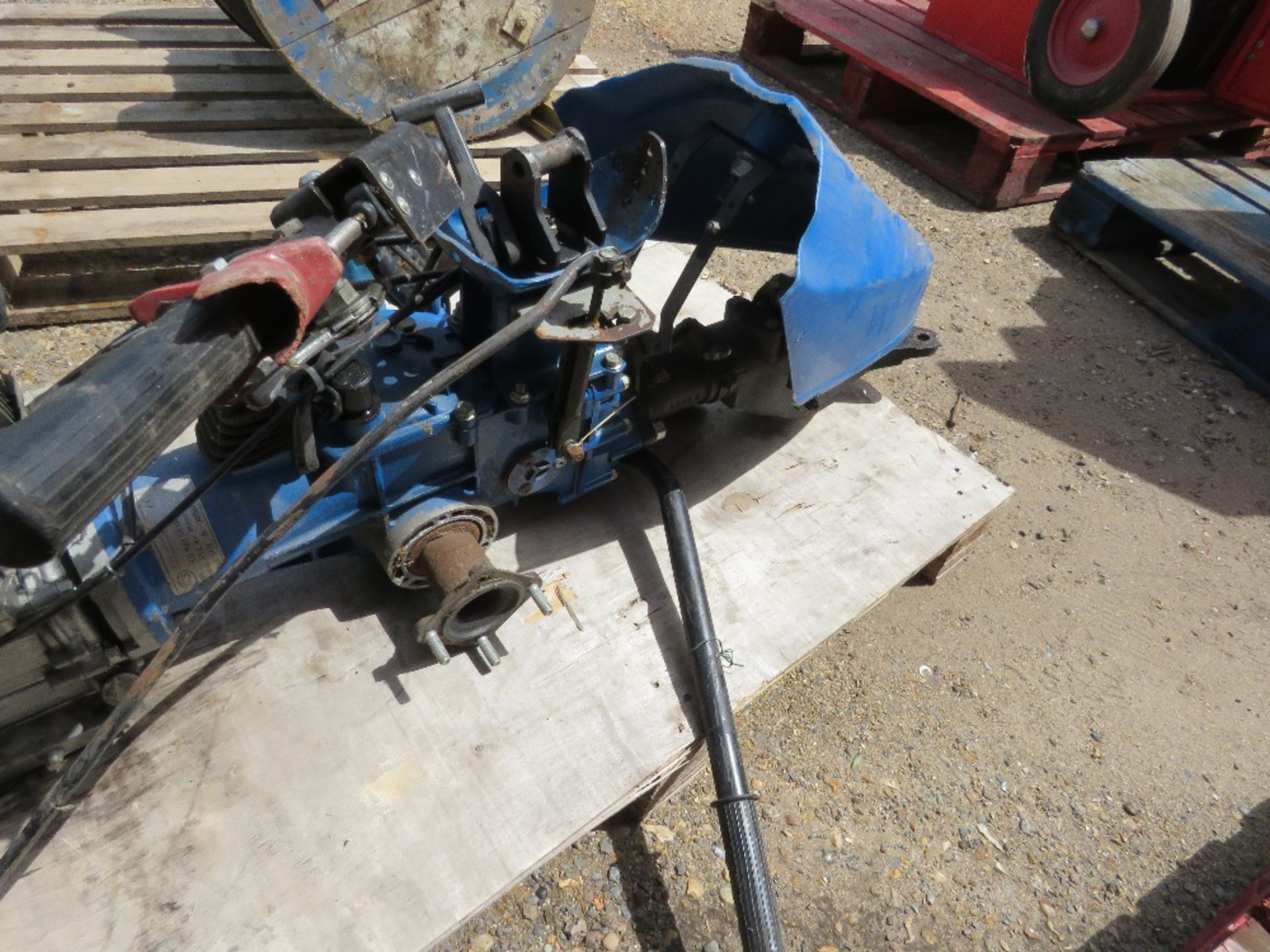 CAMON 615 ROTORVATOR GEARBOX ETC. - Image 5 of 7