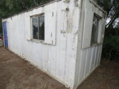 SECURE SITE CABIN OFFICE, 24FT LENGTH APPROX. OPEN PLAN, NO KEY. ASSISTANCE WITH LOADING ON TO A SUI