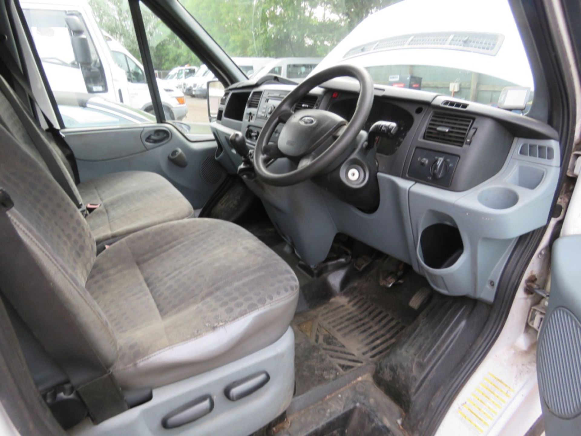 FORD TRANSIT PANEL VAN REG:DU60 MZP - Image 15 of 20