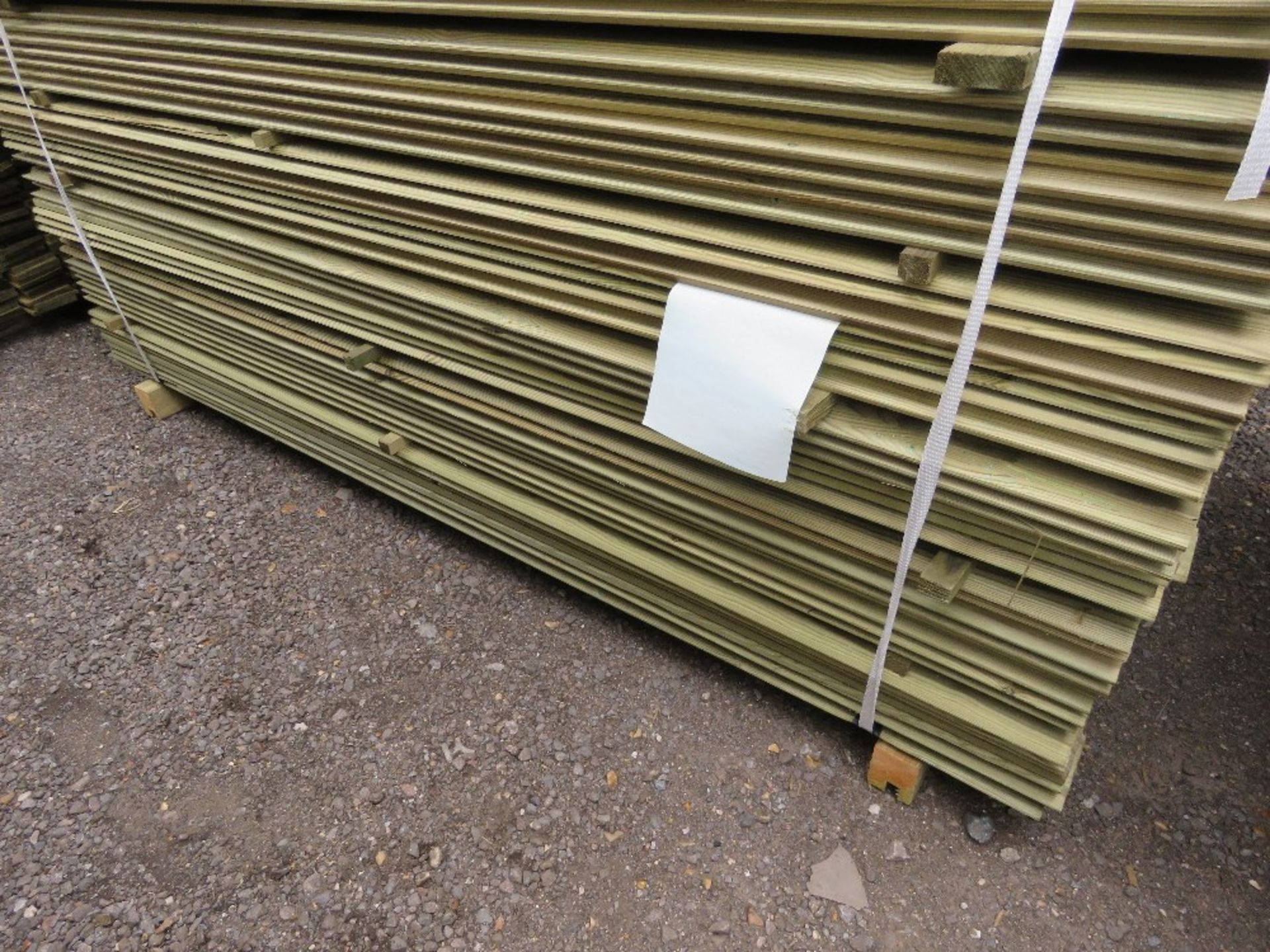 LARGE PACK OF PRESSURE TREATED SHIPLAP FENCE CLADDING TIMBER BOARDS. 1.83M LENGTH X 100MM WIDTH APPR - Image 4 of 4