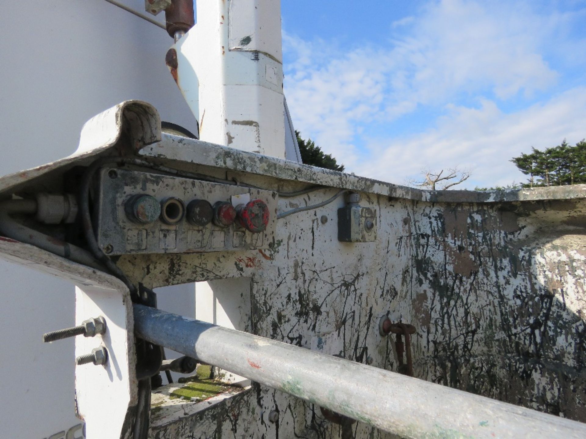 IVECO DAILY CHERRY PICKER VAN REG:Y84 NLD. WITH V5 AND PLATING CERTIFICATE, REGISTERED AS TOWER TRUC - Image 8 of 15