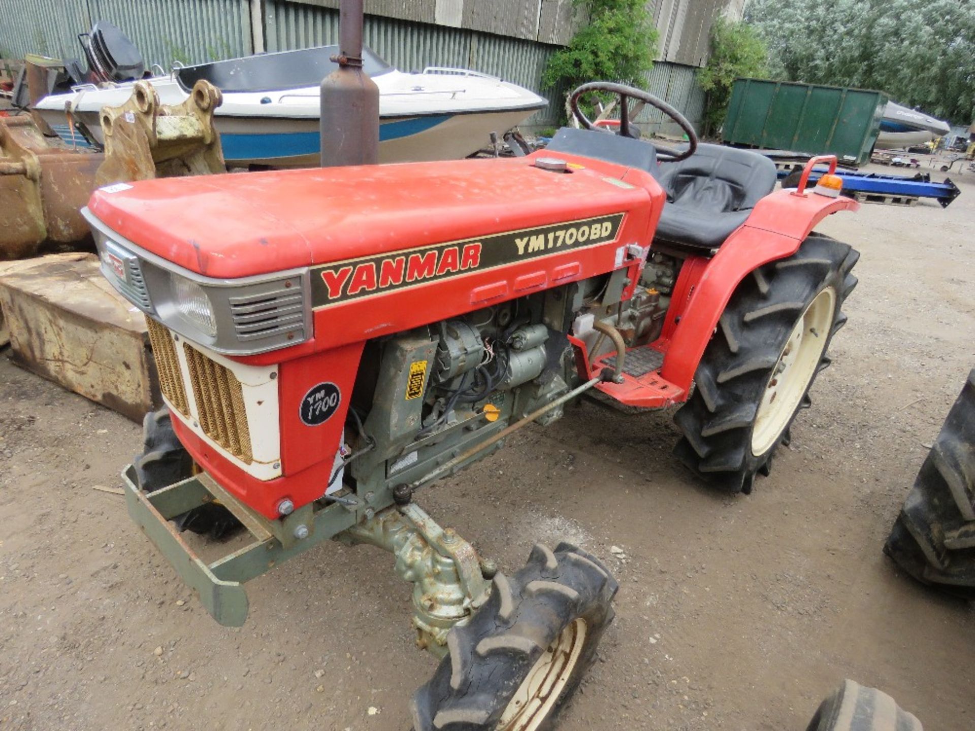 YANMAR YM1700BD 4WD COMPACT AGRICULTURAL TRACTOR WITH REAR LINK ARMS. WHEN TESTED WAS SEEN TO DRIVE, - Image 3 of 7