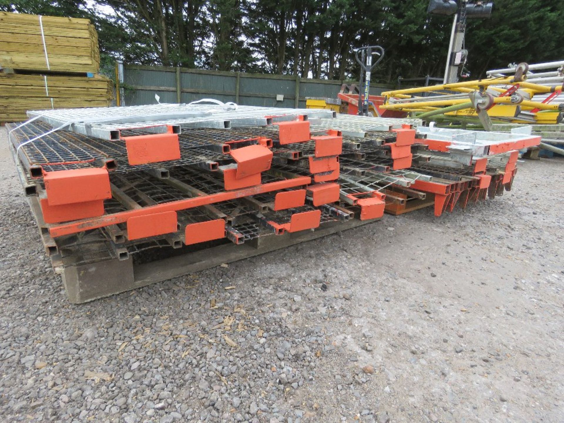 2 x PALLETS/QUANTITY OF RHINO SCAFFOLD DECK PANELS. THIS LOT IS SOLD UNDER THE AUCTIONEERS MARGIN - Image 4 of 7