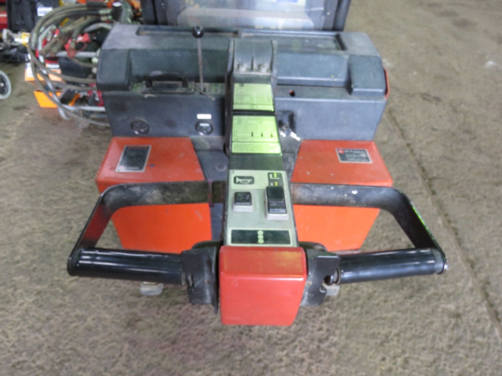 BT ROLATRUC BATTERY POWERED PALLET TRUCK/FORKLIFT WITH A CHARGER. WHEN TESTED WAS SEEN TO DRIVE AND - Image 4 of 11