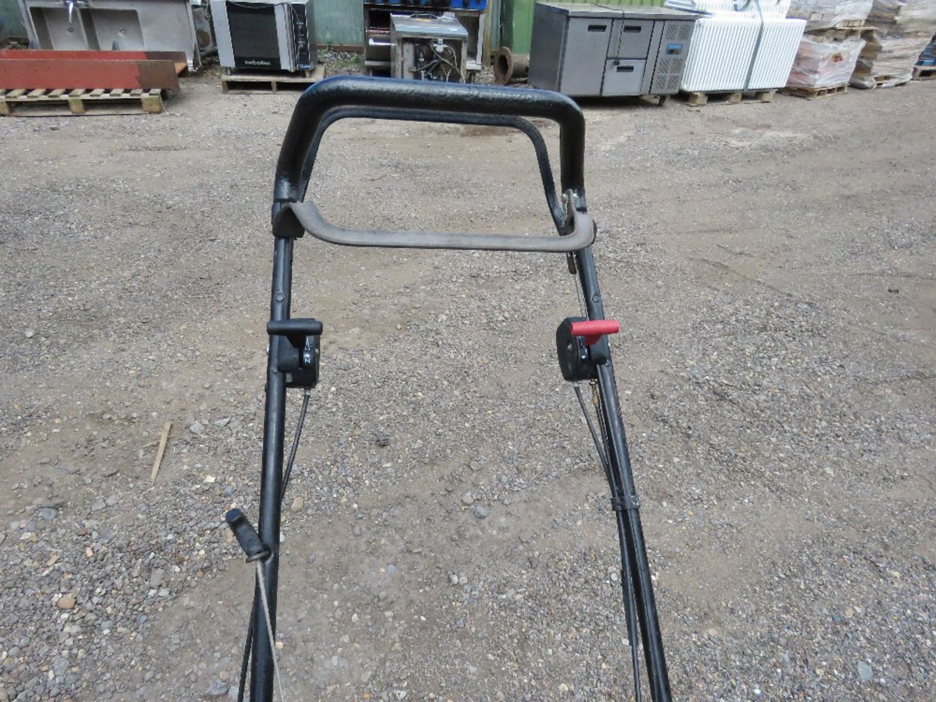 HAYTER HARRIER 56 ROLLER MOWER, NO COLLECTOR. THIS LOT IS SOLD UNDER THE AUCTIONEERS MARGIN SCHEM - Image 3 of 5