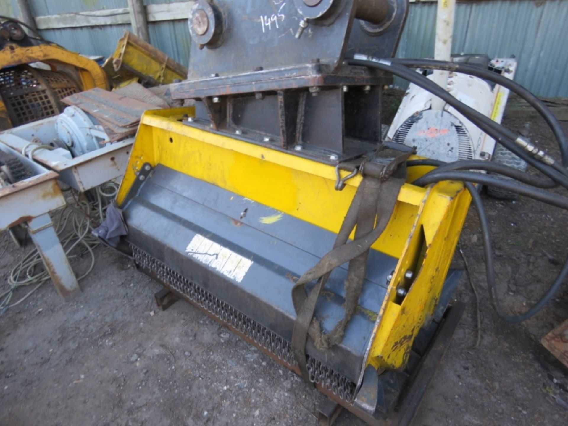 FEMAC EXCAVATOR MOUNTED HEAVY DUTY FLAIL HEAD ON 80MM PINS. UNTESTED, CONDITION UNKNOWN.