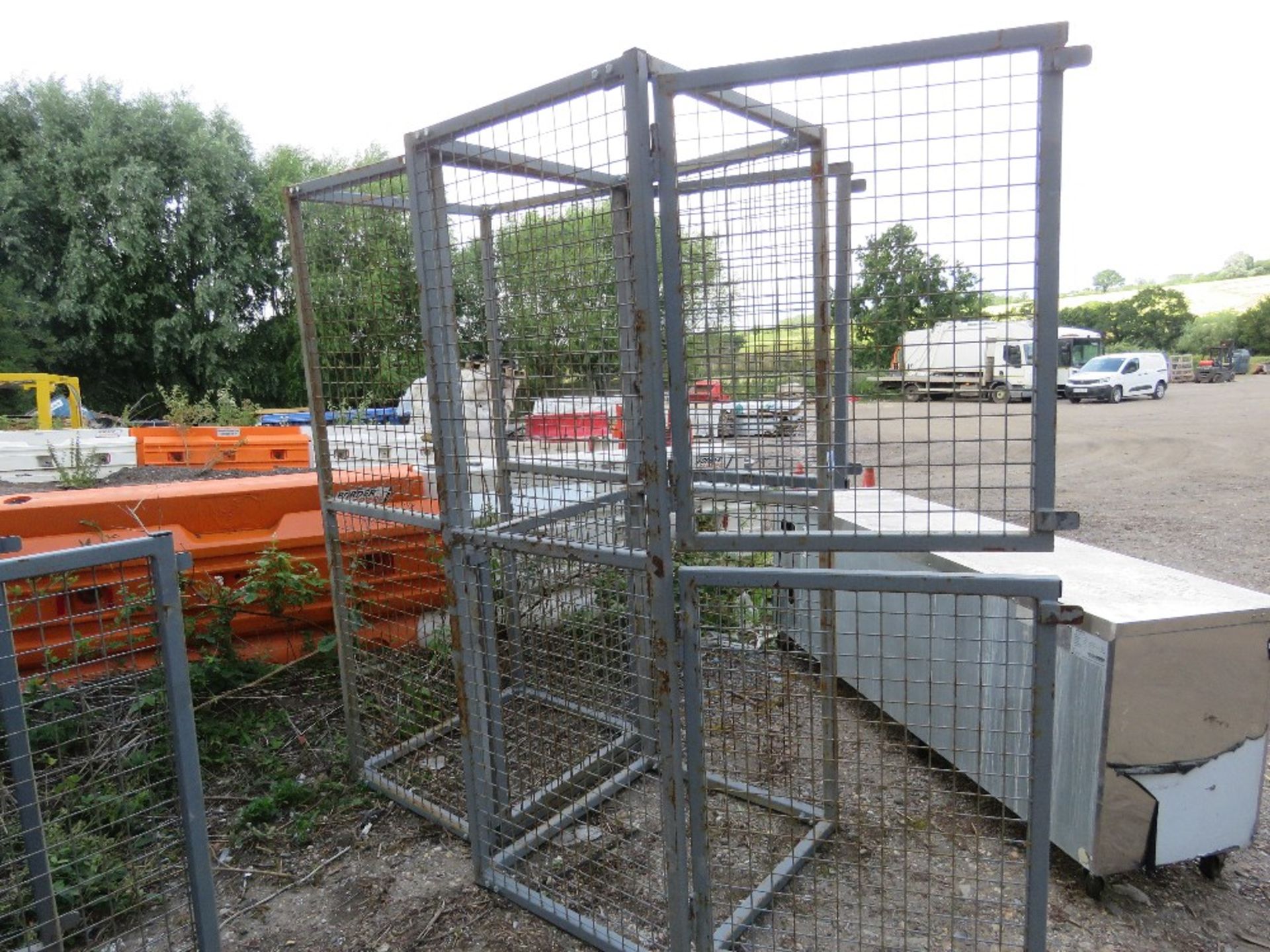 2 X DOUBLE HEIGHT MESH COVERED STORAGE UNITS. THIS LOT IS SOLD UNDER THE AUCTIONEERS MARGIN SCHEM - Image 2 of 6