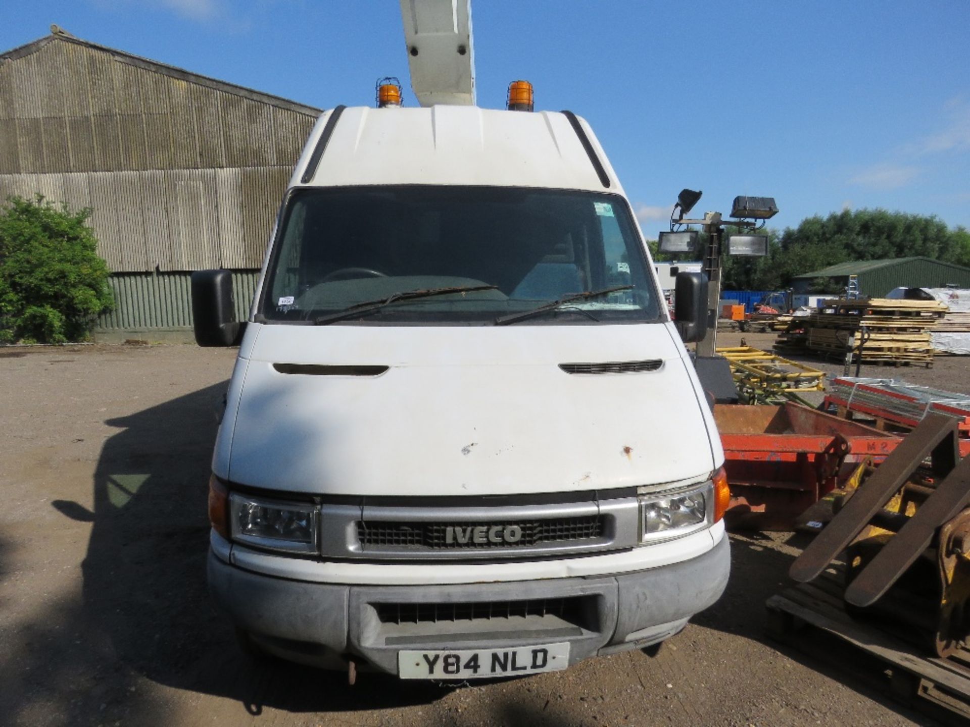 IVECO DAILY CHERRY PICKER VAN REG:Y84 NLD. WITH V5 AND PLATING CERTIFICATE, REGISTERED AS TOWER TRUC - Image 3 of 15