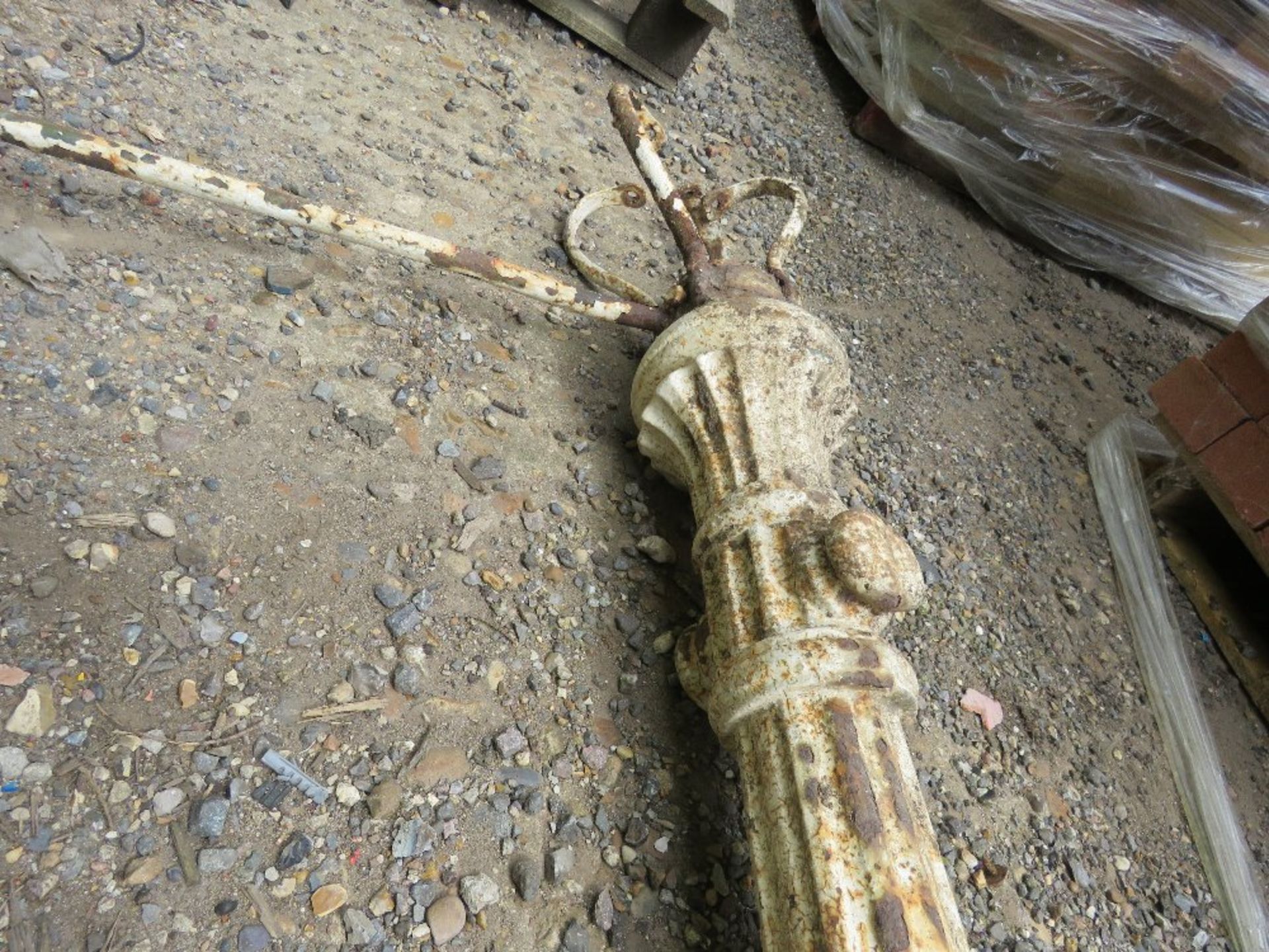 CAST IRON LAMP POST 12FT LENGTH APPROX. THIS LOT IS SOLD UNDER THE AUCTIONEERS MARGIN SCHEME, THE - Image 9 of 11
