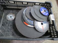 ASSORTED GRINDING/CUTTING DISCS.