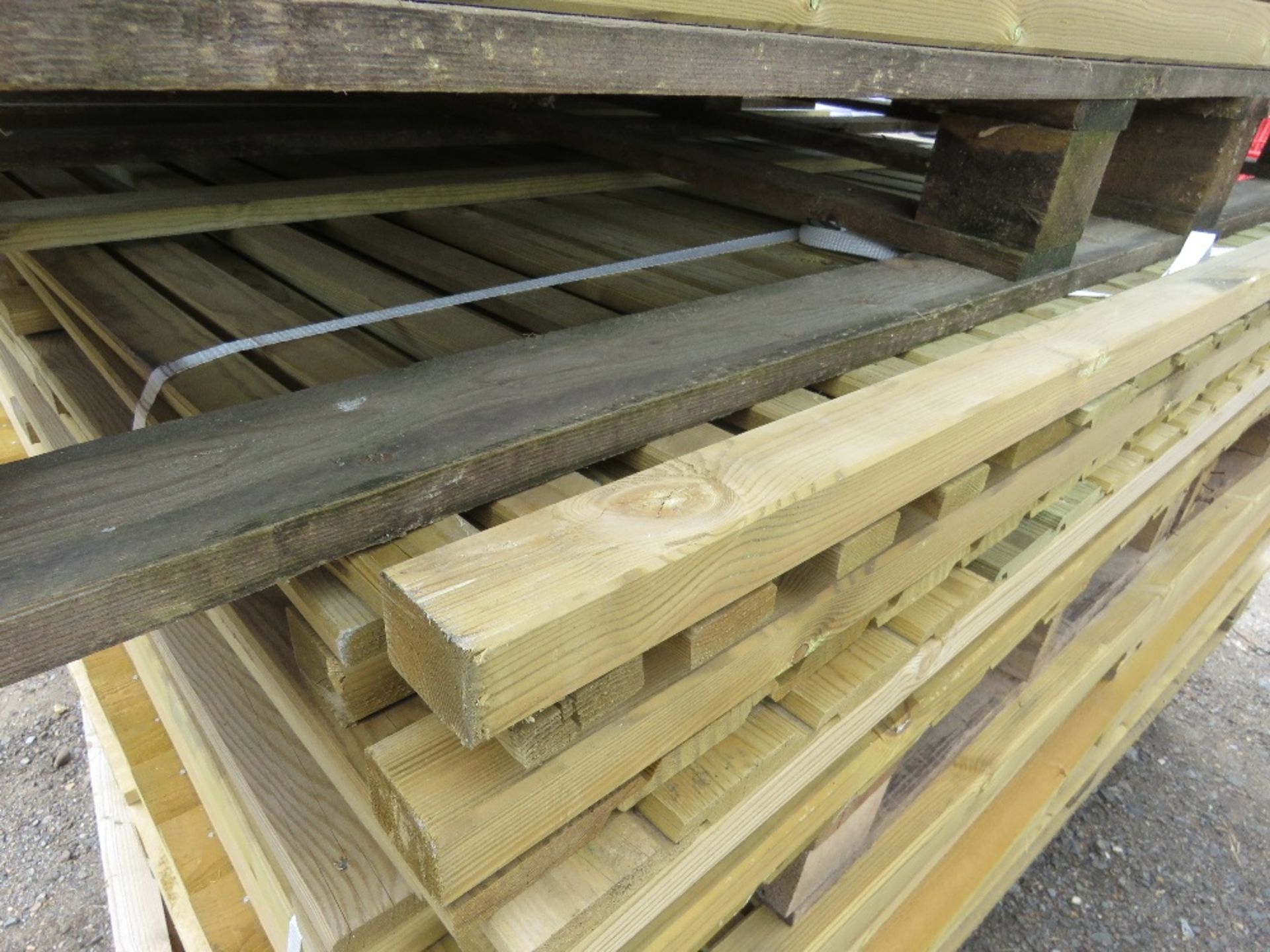 STACK OF ASSORTED WOODEN FENCING PANELS, 20NO APPROX. - Image 9 of 9