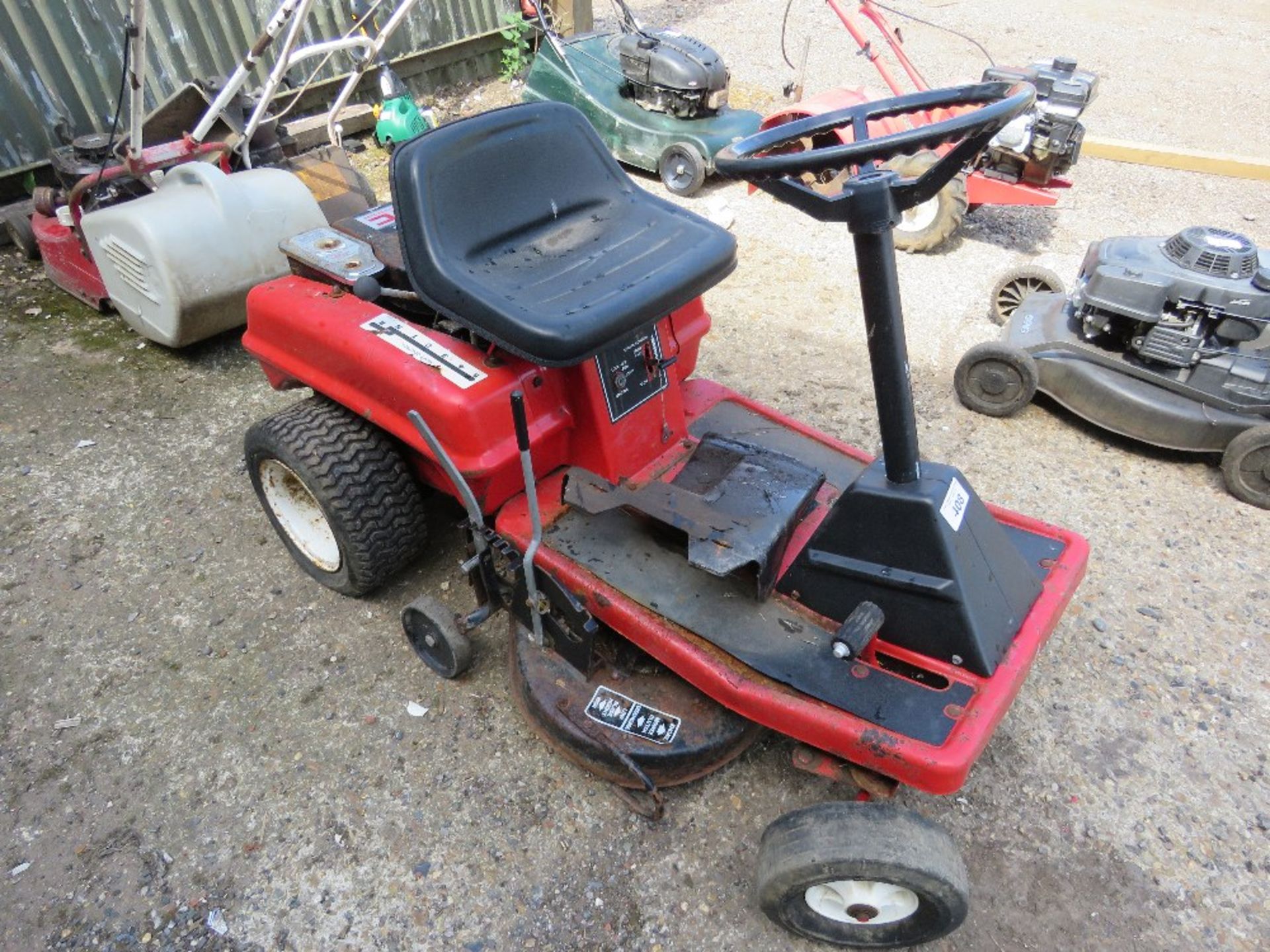 PETROL ENGINED RIDE ON MOWER. THIS LOT IS SOLD UNDER THE AUCTIONEERS MARGIN SCHEME, THEREFORE NO