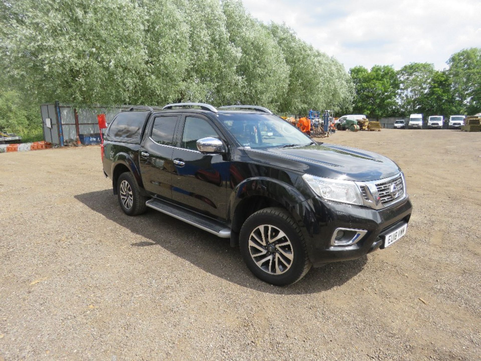 NISSAN NAVARA TEKNA DCI 4WD DOUBLE CAB PICKUP TRUCK REG: EU18 VWM. 113,915 REC MILES. WITH V5. TESTE - Image 2 of 21