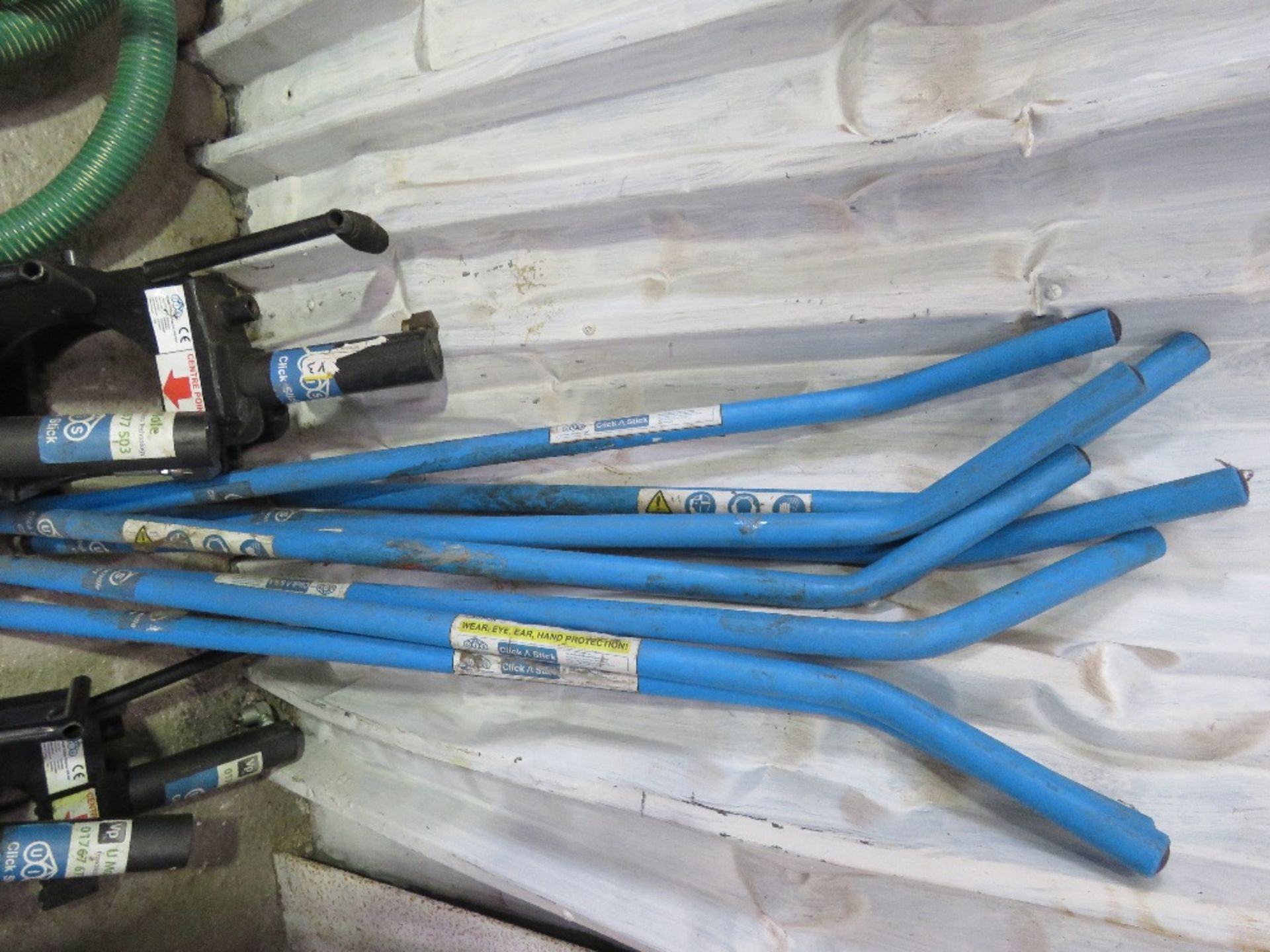 4 X HYDRAULIC HAND HELD CLICKSTICK UNIT WITH 8NO HANDLES. - Image 2 of 5
