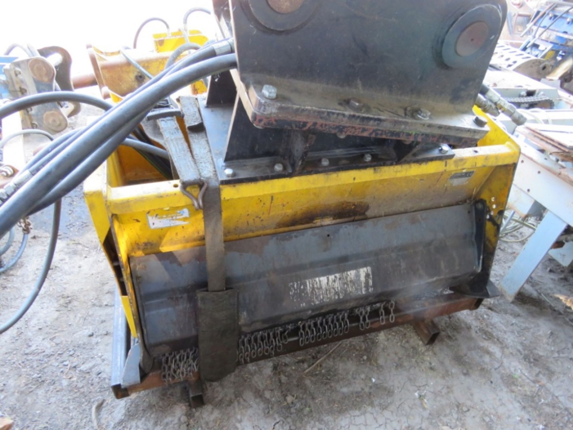 FEMAC EXCAVATOR MOUNTED HEAVY DUTY FLAIL HEAD ON 80MM PINS. UNTESTED, CONDITION UNKNOWN. - Image 4 of 10