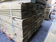 PACK OF PRESSURE TREATED FEATHER EDGE FENCE CLADDING TIMBER BOARDS. 0.9M LENGTH X 100MM WIDTH APPROX
