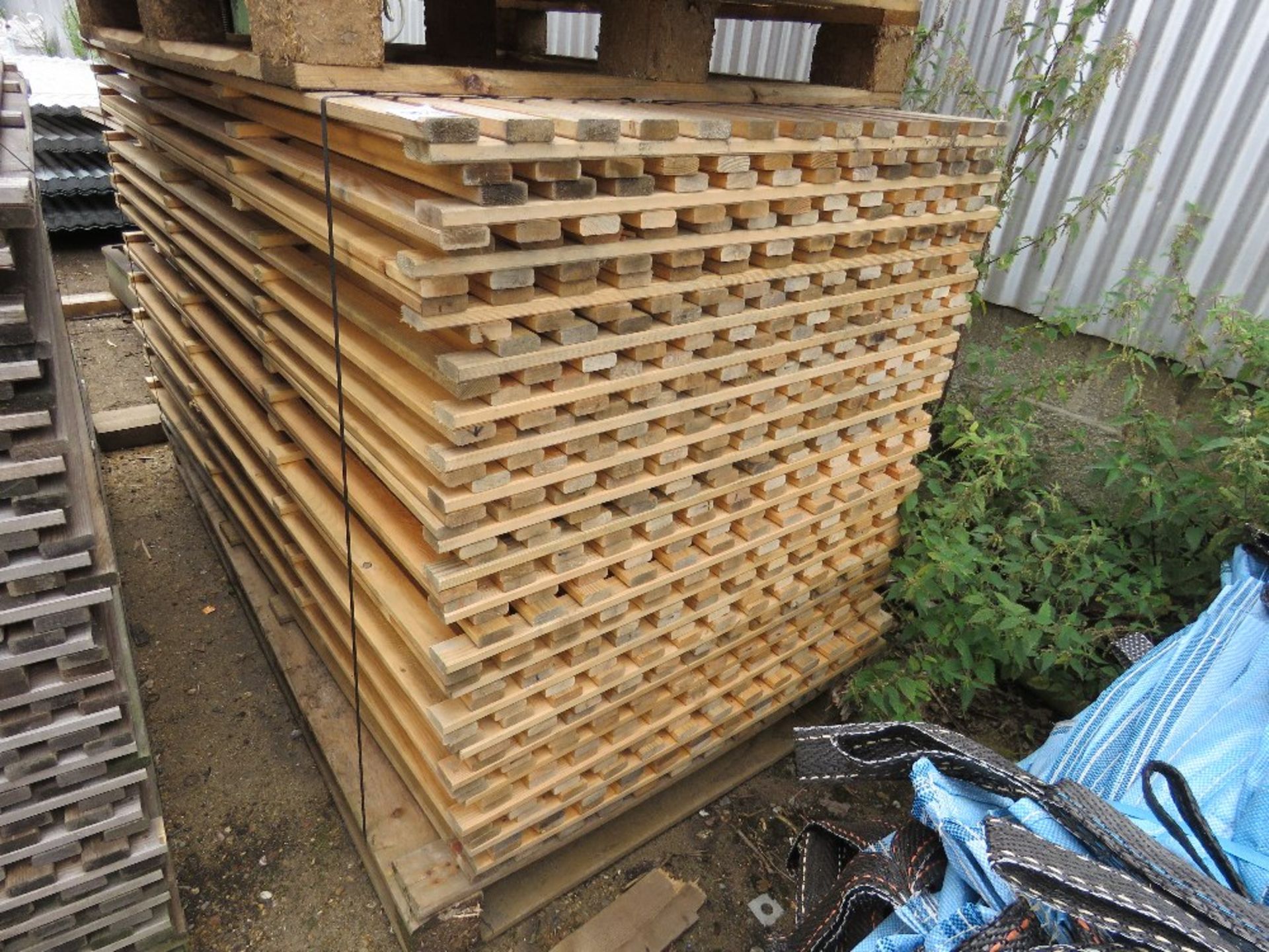 20NO HIT AND MISS SLATTED FENCING PANELS 92CM WIDTH X 1.83M HEIGHT APPROX.