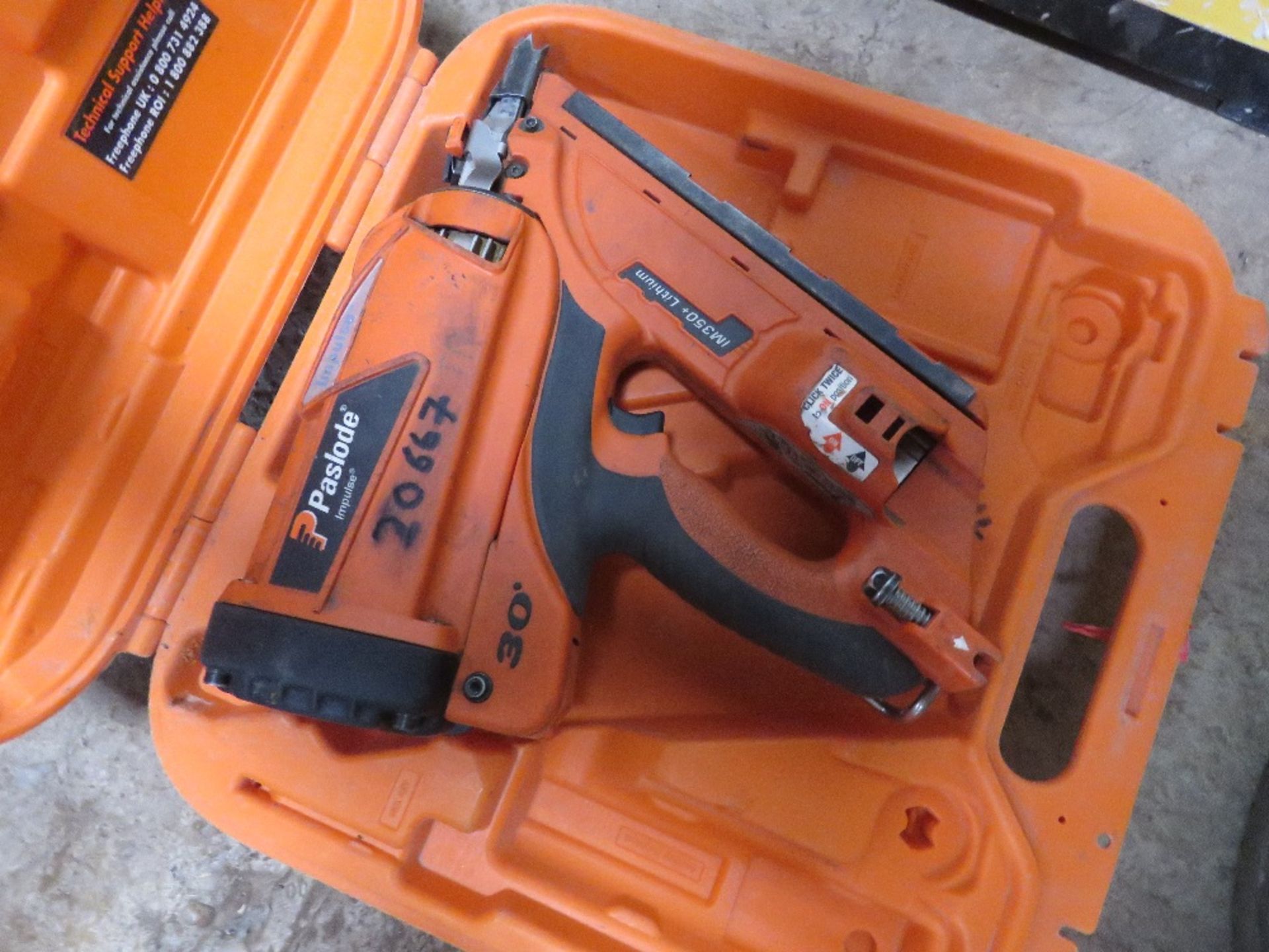 PASLODE NAIL GUN IN A CASE, NO CHARGER OR BATTERY. - Image 3 of 3