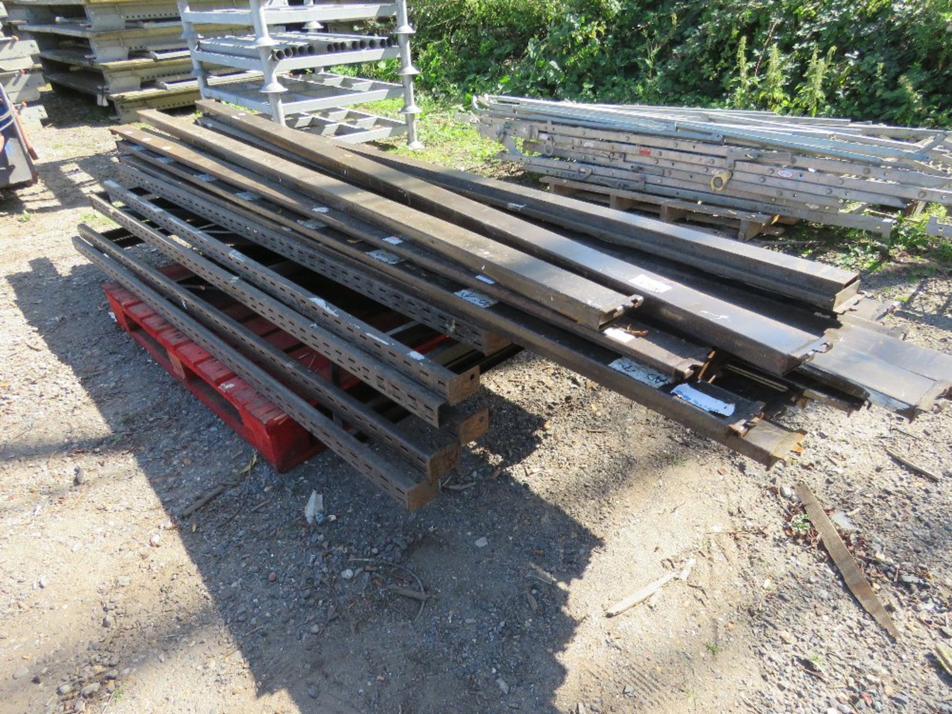LIGHT WEIGHT RACKING, BROWN COLOURED, 2.13M HEIGHT APPROX. THIS LOT IS SOLD UNDER THE AUCTIONEERS