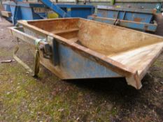 CONQUIP 2 TONNE / 1000 LITRE RATED CAPACITY CRANE MOUNTED BOAT TIPPING SKIP, SOURCED FROM LONDON SIT