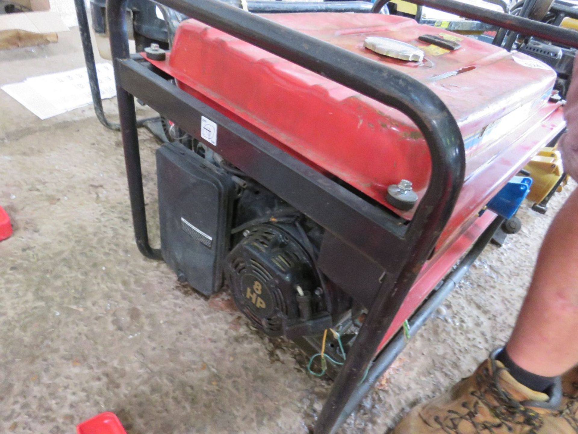 CLARKE PETROL ENGINED GENERATOR. - Image 3 of 3