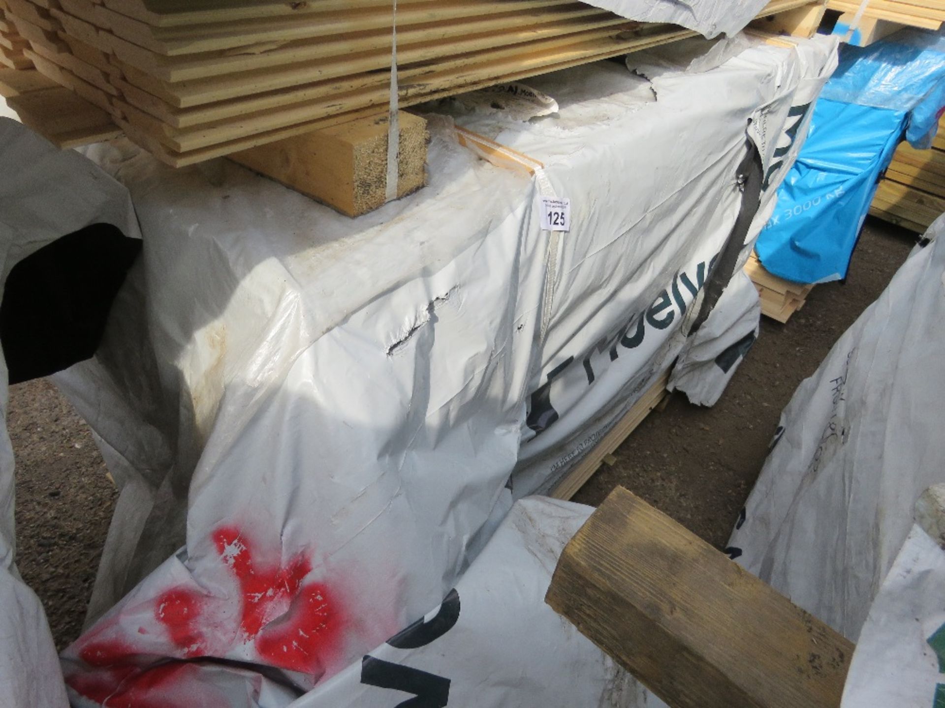 EXTRA LARGE PACK OF UNTREATED SHIPLAP TIMBER: 1.73M LENGTH X 100MM WIDTH APPROX. - Image 3 of 3