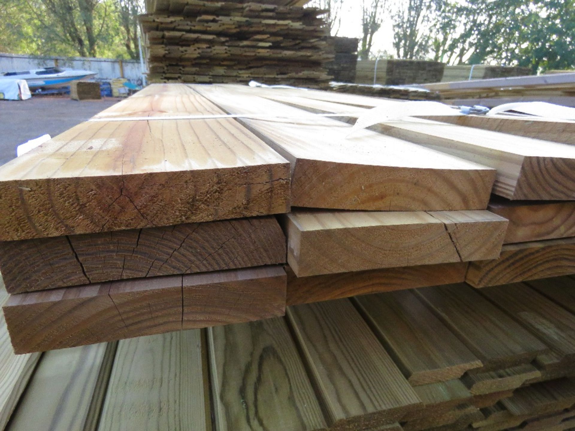 SMALL BUNDLE OF PRESSURE TREATED TIMBER BOARDS 1.83M X 140MM X 30MM APPROX. - Image 3 of 3