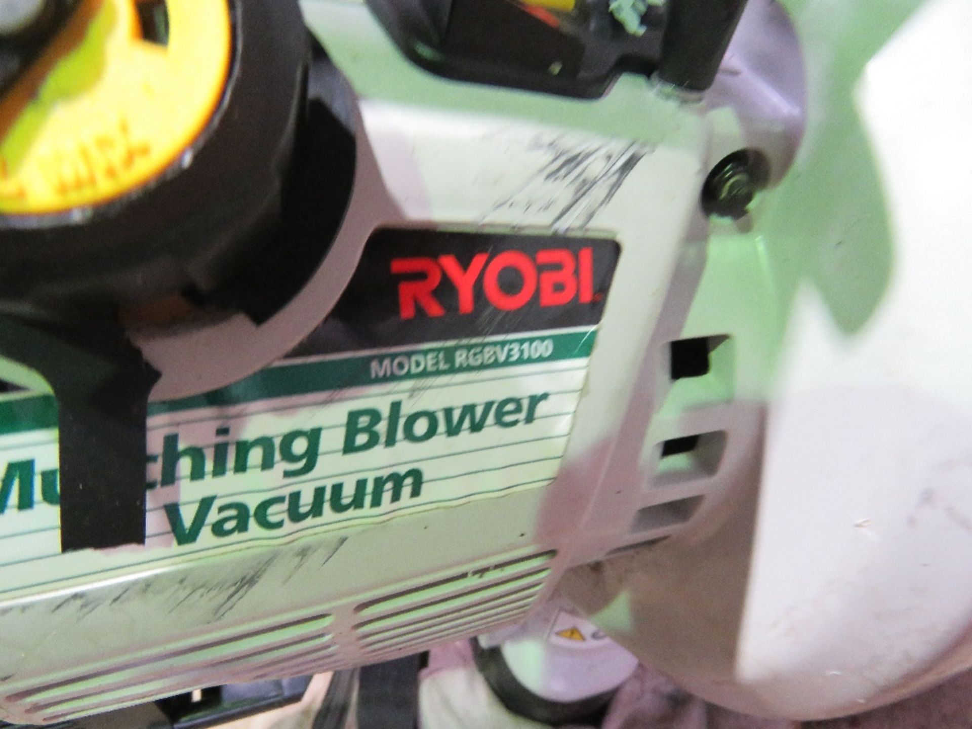 RYOBI MULCHING GARDEN VACUUM. THIS LOT IS SOLD UNDER THE AUCTIONEERS MARGIN SCHEME, THEREFORE NO - Image 5 of 5
