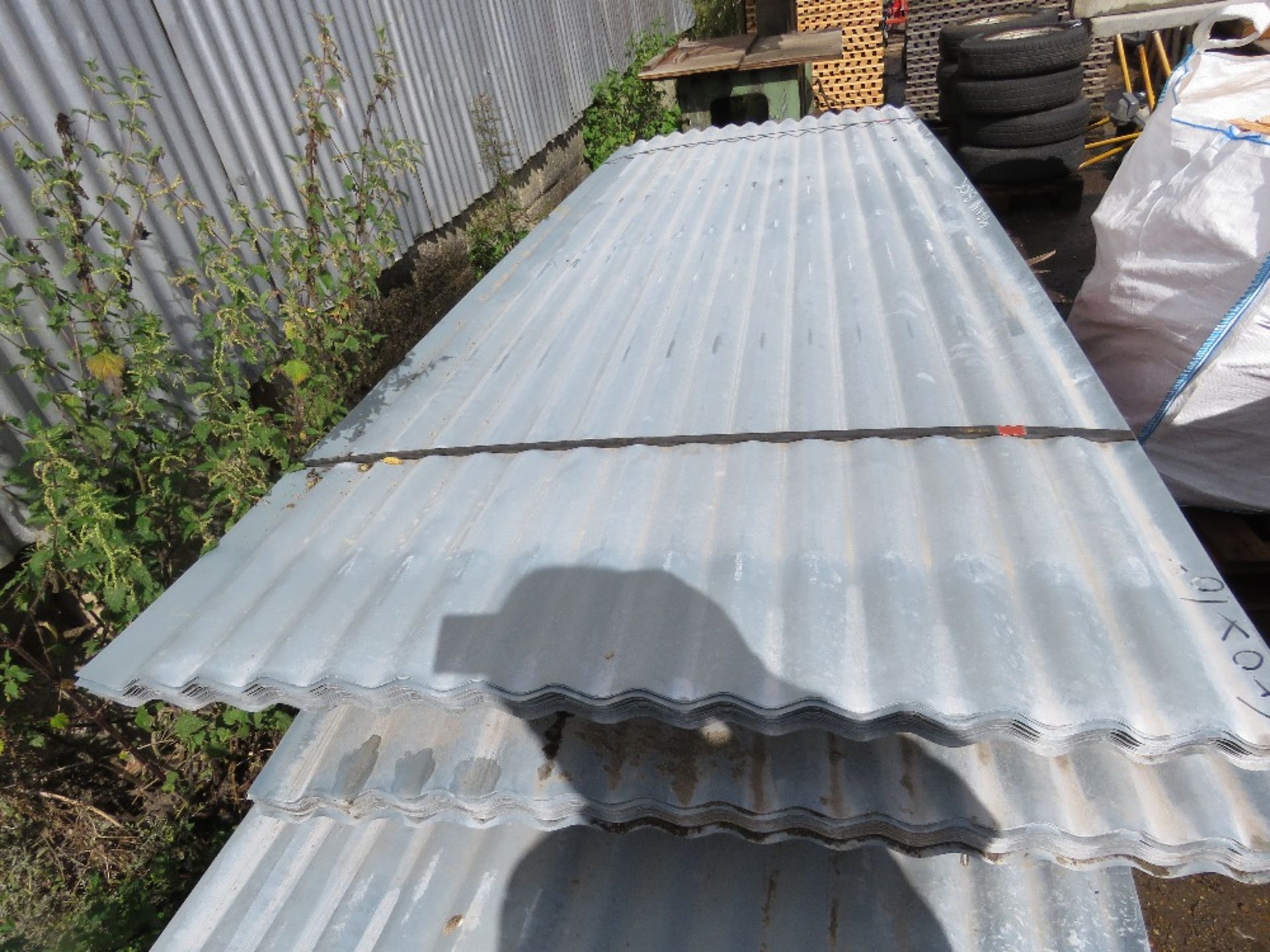 PACK OF 40NO 10FT CORRUGATED GALVANISED ROOFING SHEETS, EXTRA WIDE AT 1.14M WIDTH APPROX. - Image 3 of 4