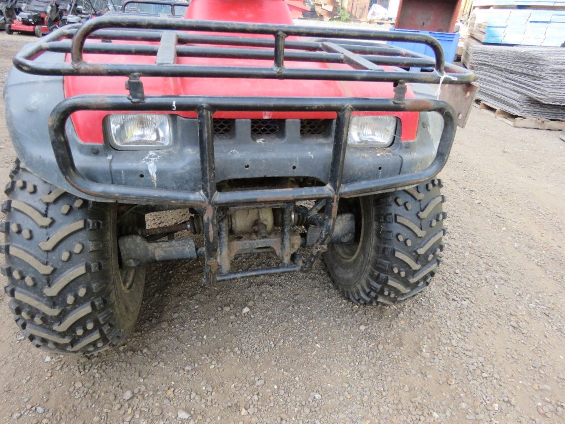 FOREMAN 400 4WD QUAD BIKE. WHEN TESTED WAS SEEN TO DRIVE..SEE VIDEO. - Image 2 of 8