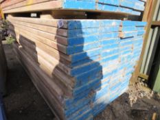 PACK OF 40NO METAL ENDED HEAVY DUTY SCAFFOLD BOARDS 29CM WIDTH X 2.5M LENGTH APPROX.