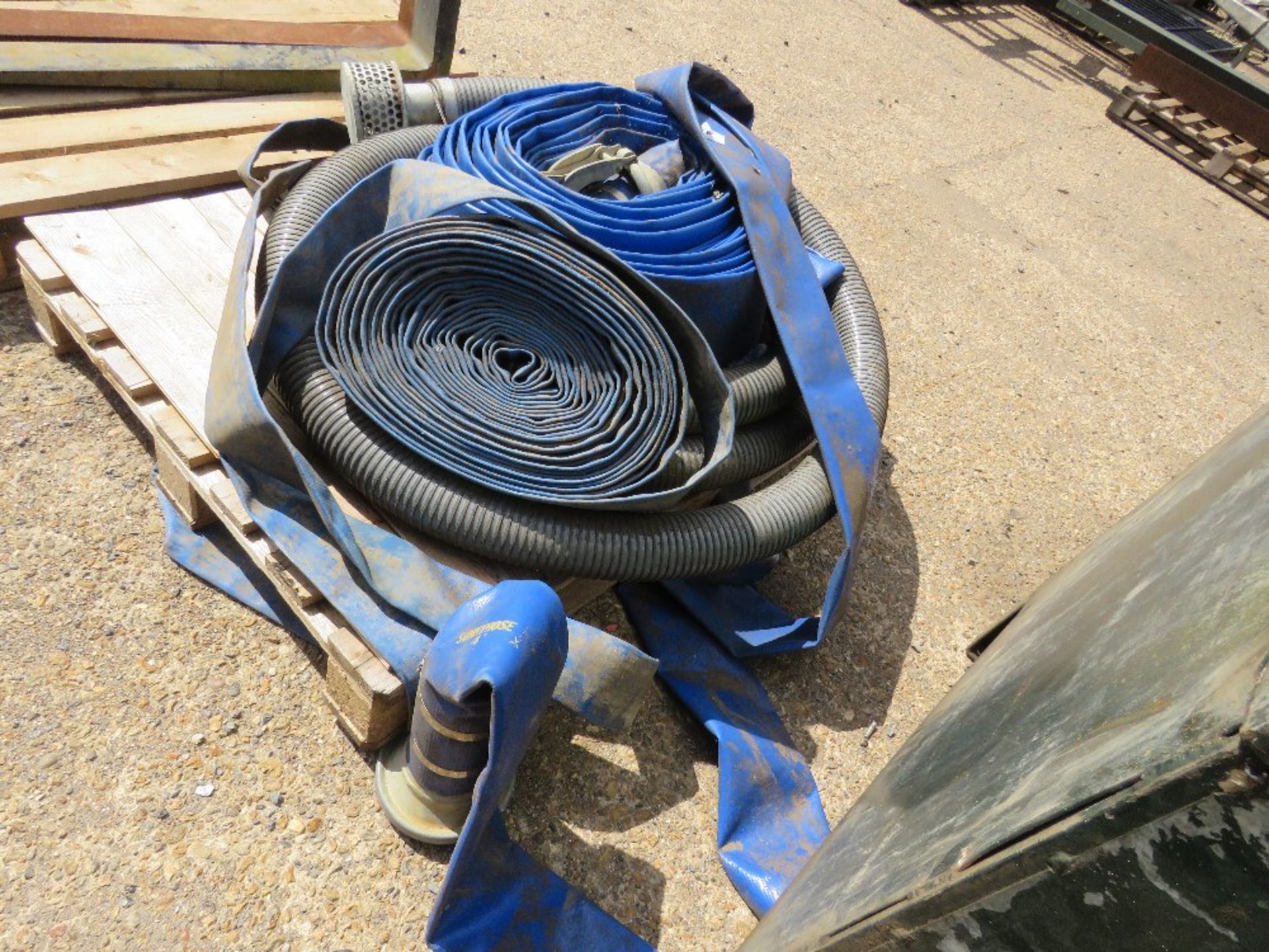 PALLET OF LAYFLAT AND SUCTION HOSES. - Image 6 of 6