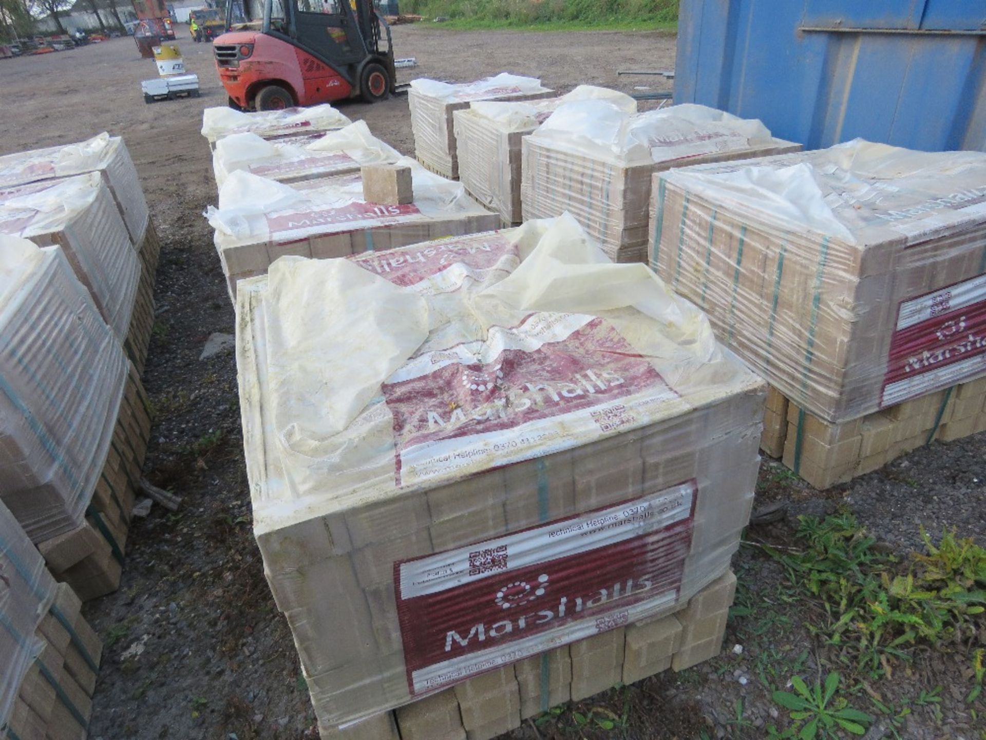 4 X PACKS OF MARSHALL HARVEST BUFF PAVERS, UNUSED. THIS LOT IS SOLD UNDER THE AUCTIONEERS MARGIN - Image 5 of 5