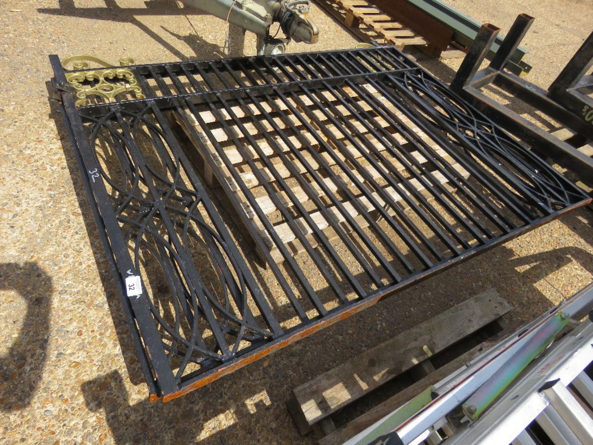 PAIR OF EXTRA HEAVY DUTY METAL DRIVEWAY GATES 1.53M HEIGHT X 2.03M WIDTH EACH APPROX. THIS LOT IS