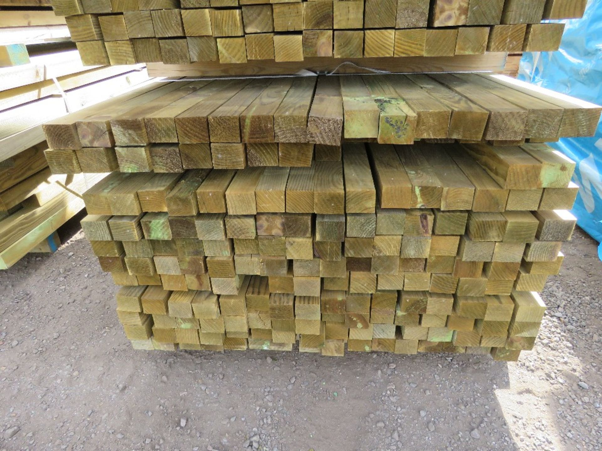 LARGE PACK OF TREATED TIMBER BATTENS / POSTS 52MM X45MM APPROX 2.0M -2.7M LENGTH APPROX. 190NO PIECE - Image 2 of 3