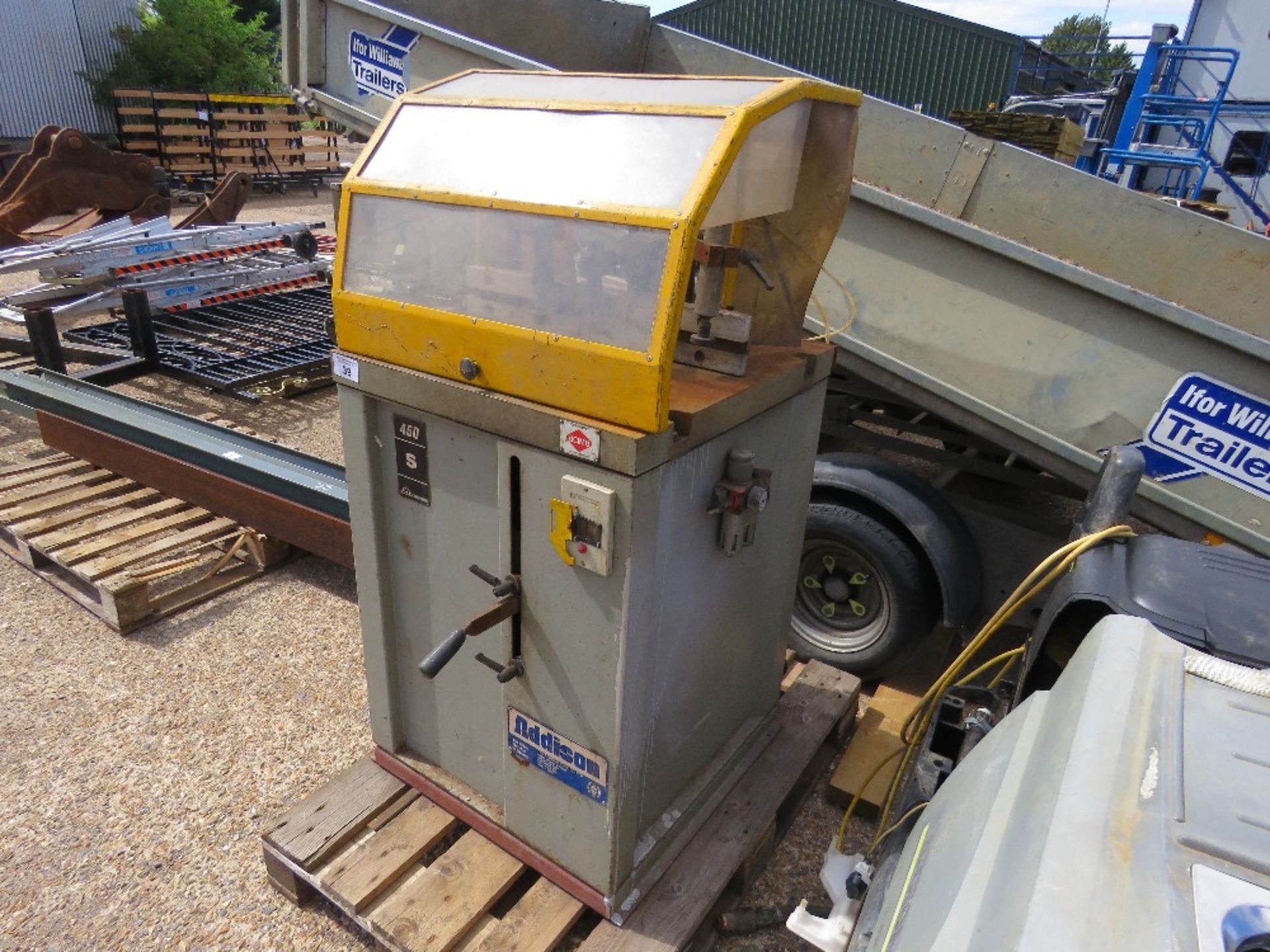 ADDISON 450S UPSTROKING ALUMINIUM CUTTING SAW. THIS LOT IS SOLD UNDER THE AUCTIONEERS MARGIN SCHE - Image 2 of 6
