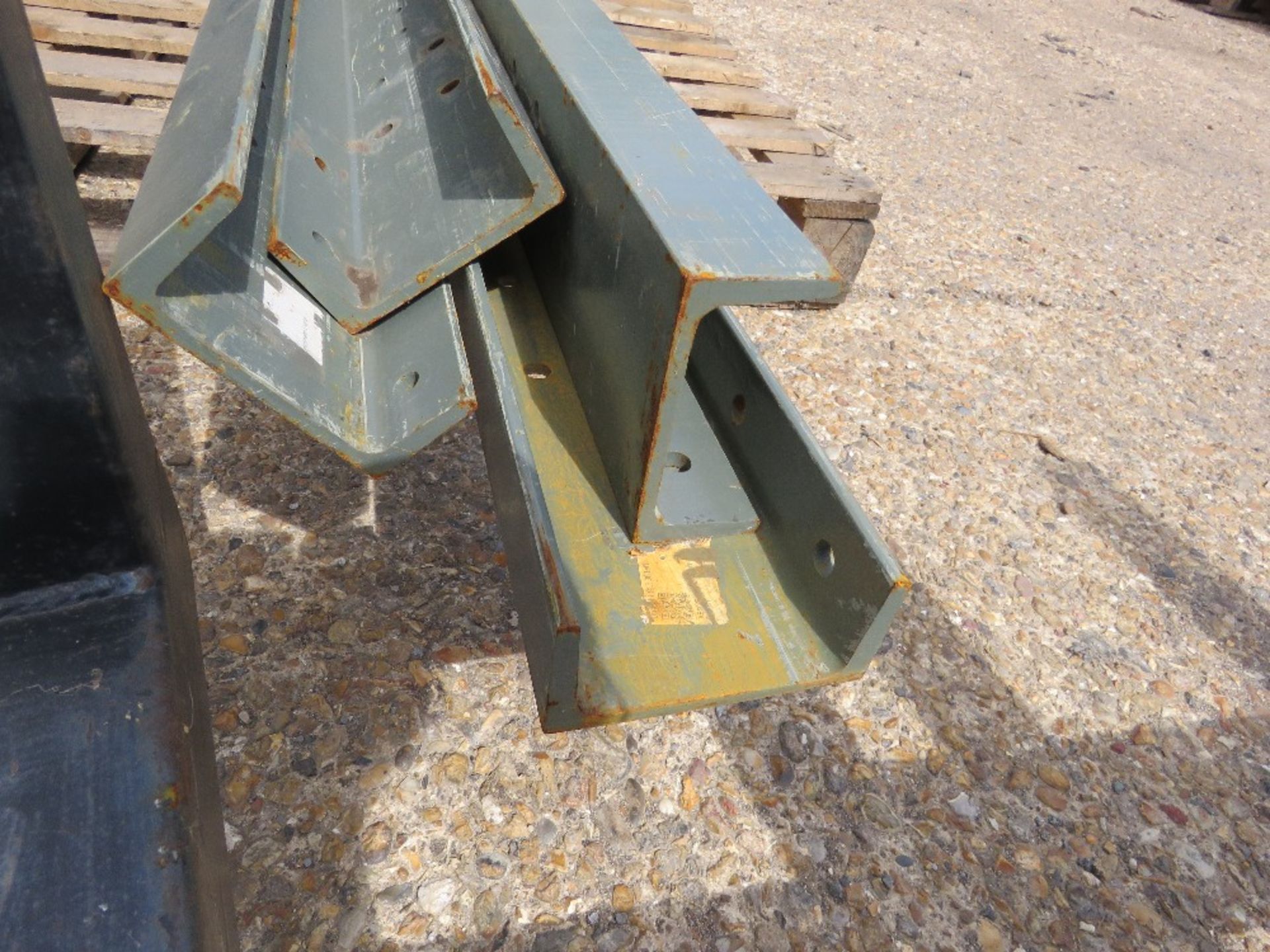1NO 6FT LENGTH RSJ STEEL PLUS 4NO CHANNELS 8FT LENGTH APPROX. THIS LOT IS SOLD UNDER THE AUCTIONE - Image 4 of 6