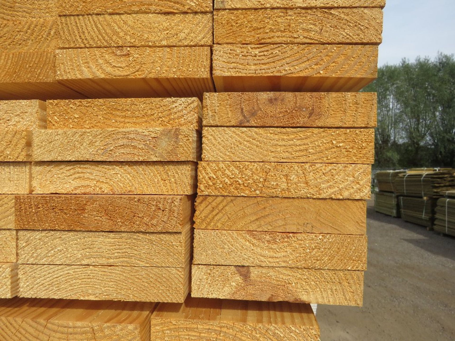 LARGE PACK OF TIMBER BOARDS, UNTREATED: 1.83M LENGTH X 140MM X 30MM APPROX. - Image 3 of 3