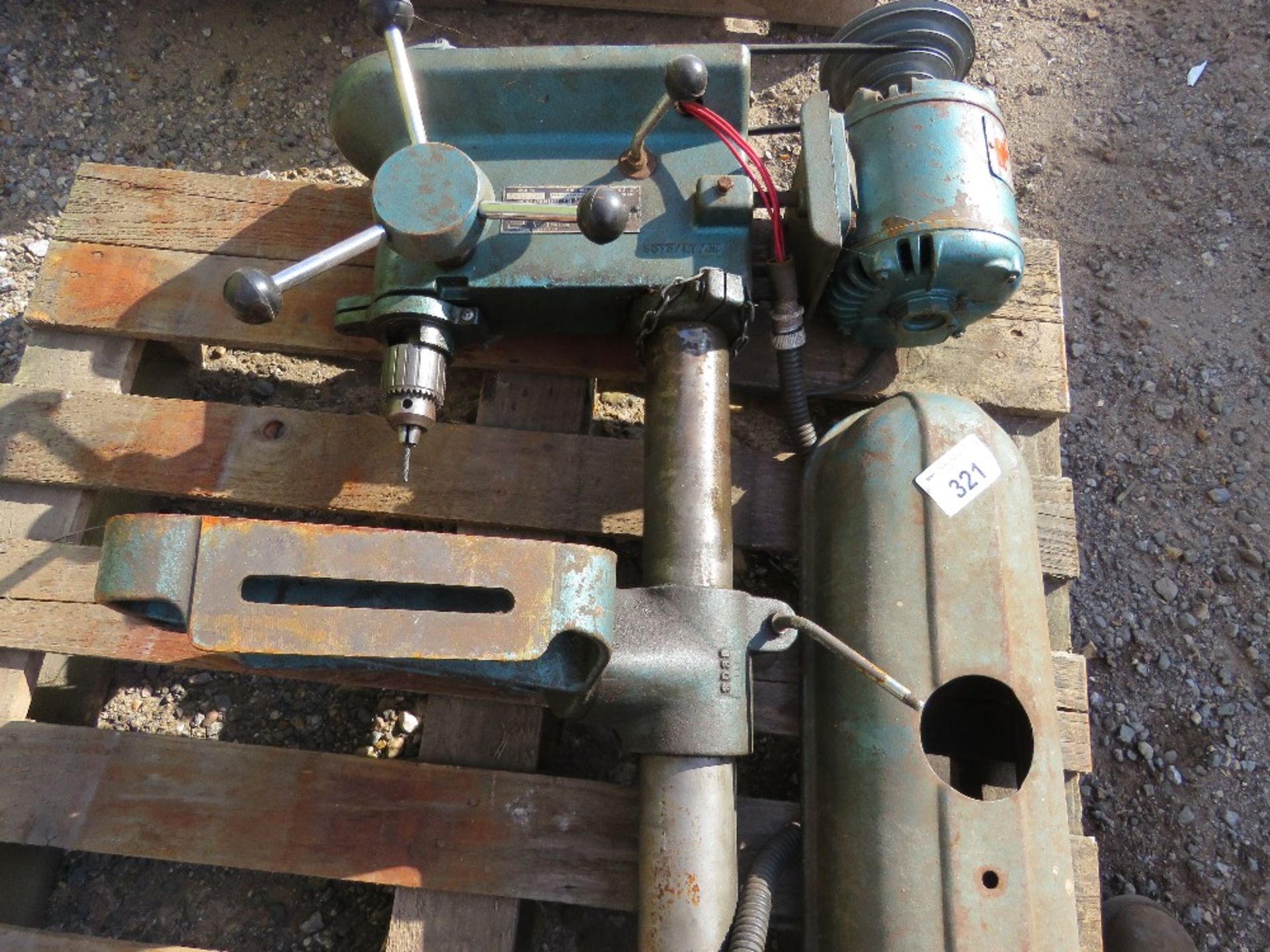 MEDDINGS PILLAR DRILL. THIS LOT IS SOLD UNDER THE AUCTIONEERS MARGIN SCHEME, THEREFORE NO VAT WIL - Image 3 of 5