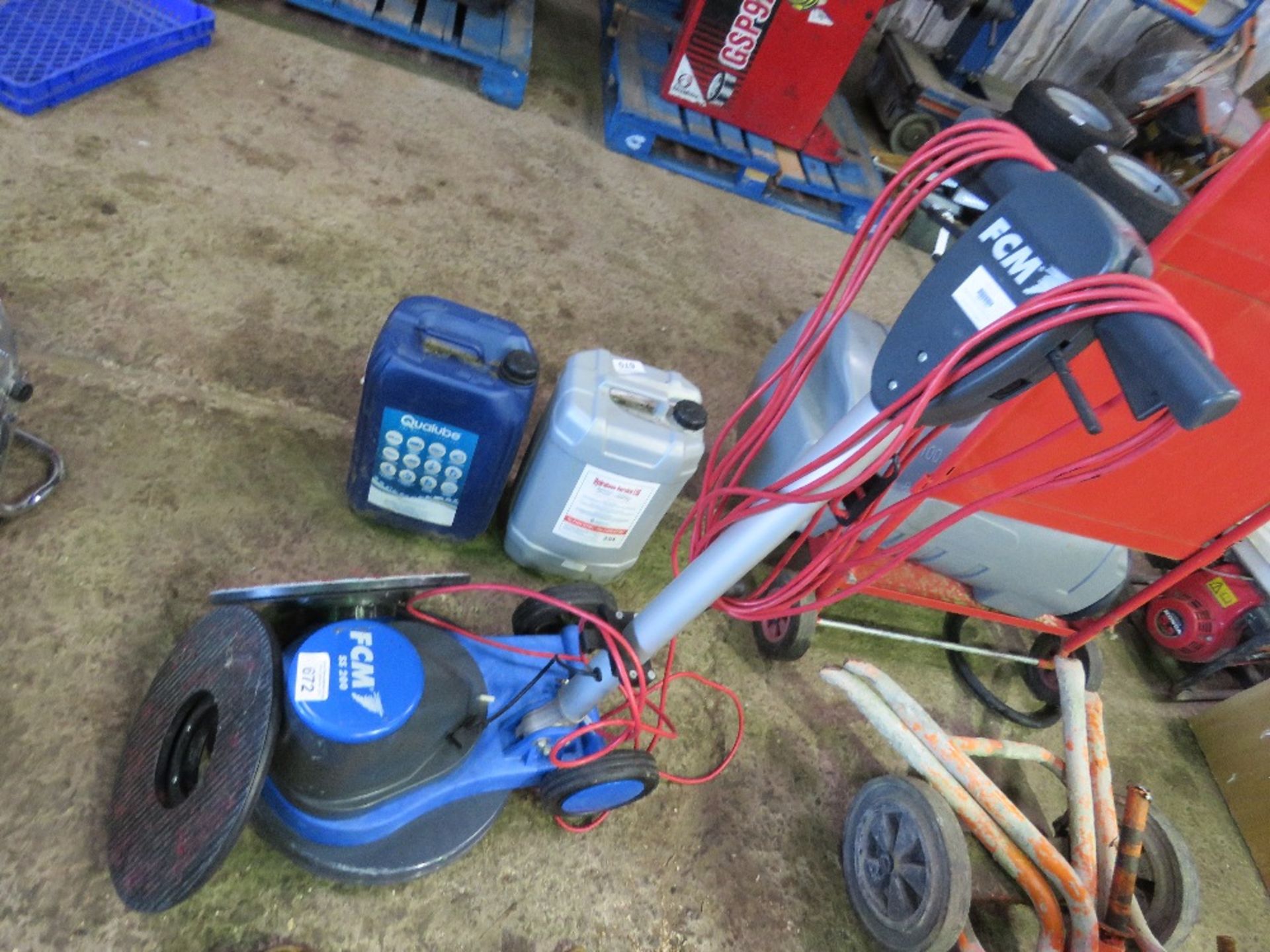 FCM200 FLOOR SCRUBBER UNIT WITH HEADS, 240VOLT POWERED. THIS LOT IS SOLD UNDER THE AUCTIONEERS MA - Image 3 of 6