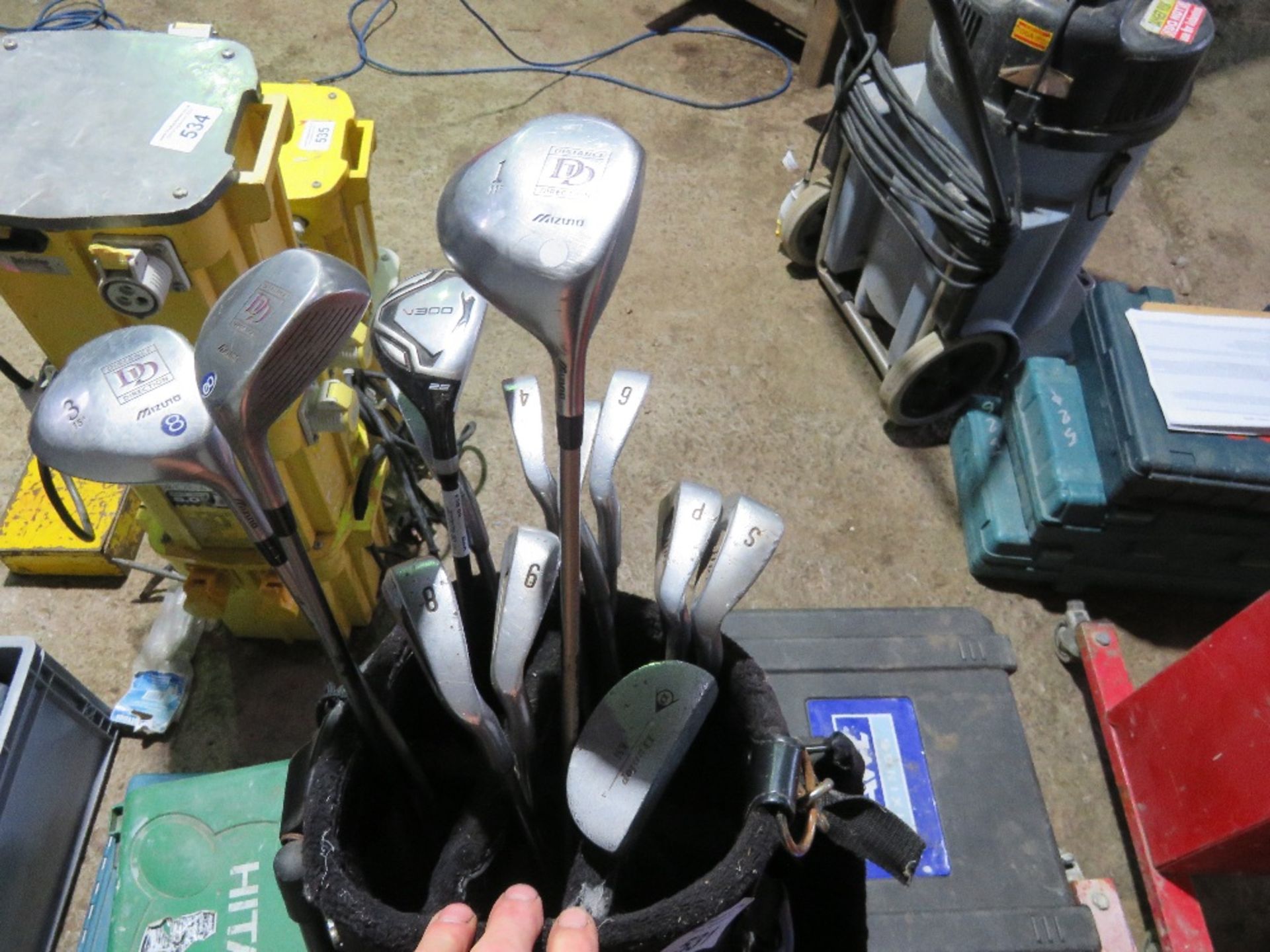 GOLF CLUBS, TROLLEY AND FITNESS WEIGHTS. THIS LOT IS SOLD UNDER THE AUCTIONEERS MARGIN SCHEME, TH - Image 2 of 10