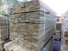 LARGE PACK OF PRESSURE TREATED FEATHER EDGE FENCE CLADDING TIMBER BOARDS. 1.65M LENGTH X 100MM WIDTH
