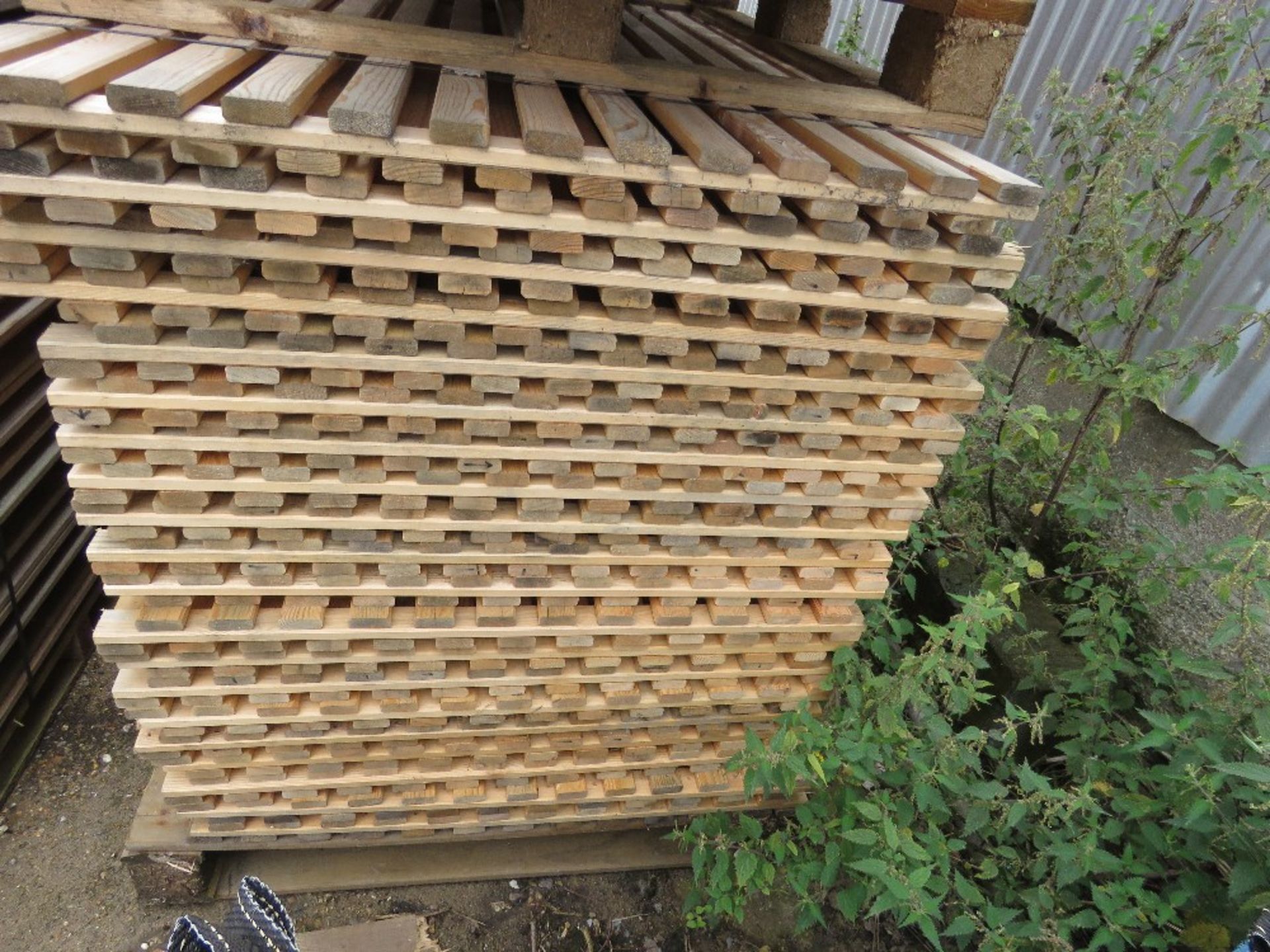 20NO HIT AND MISS SLATTED FENCING PANELS 92CM WIDTH X 1.83M HEIGHT APPROX. - Image 2 of 3