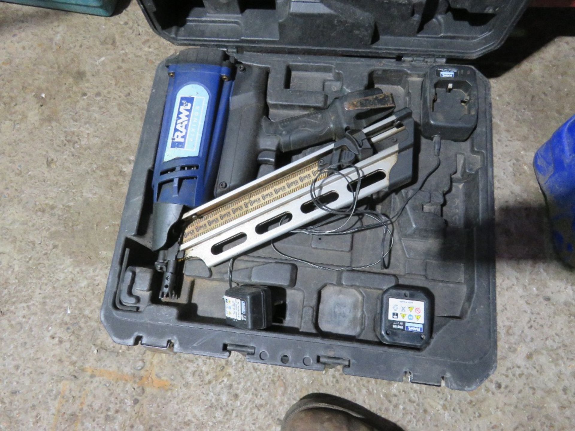 RAWL BATTERY NAIL GUN IN A CASE. THIS LOT IS SOLD UNDER THE AUCTIONEERS MARGIN SCHEME, THEREFORE - Image 2 of 3
