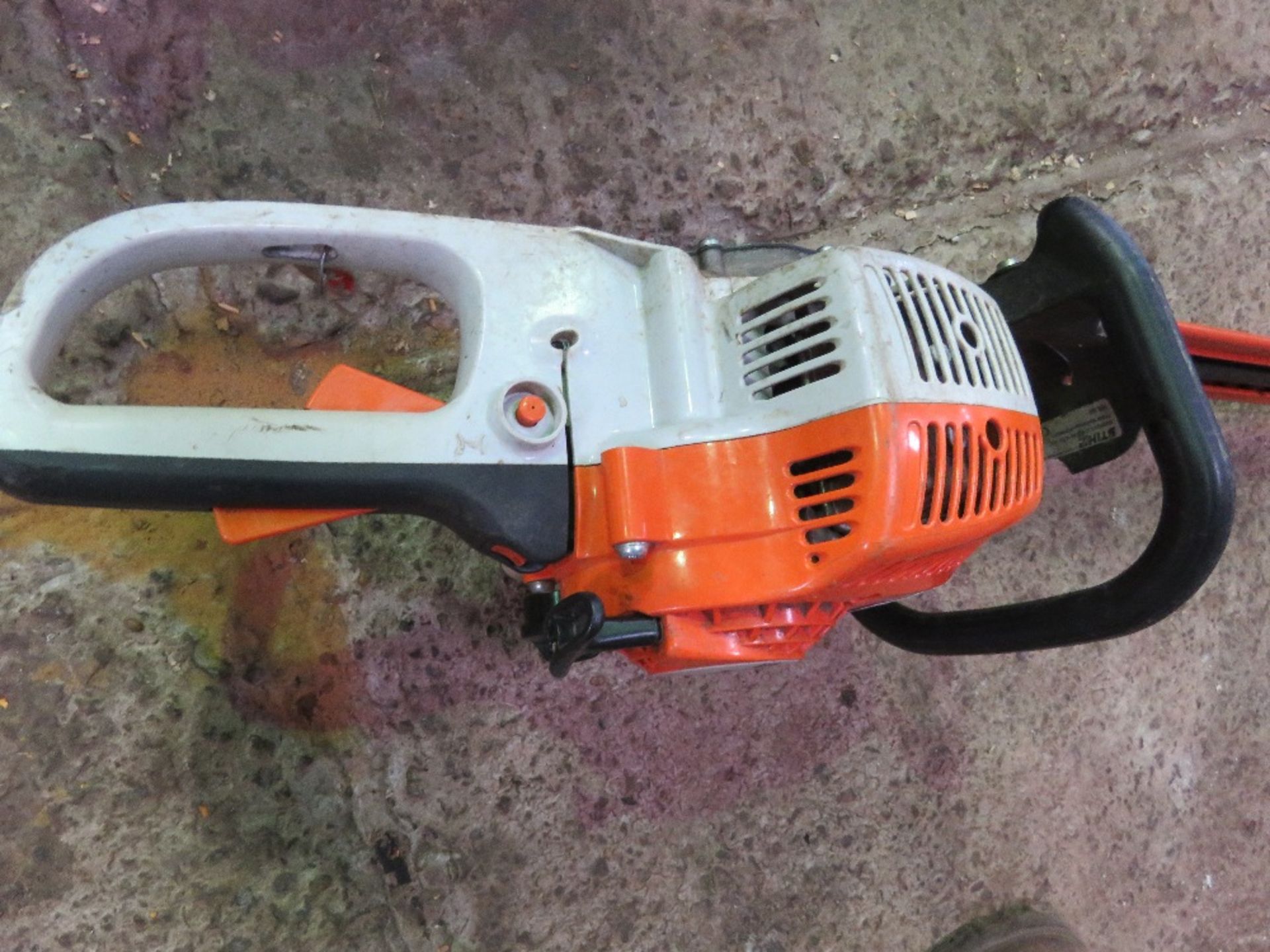 STIHL HS45 PROFESSIONAL HEDGE CUTTERS. DIRECT FROM LOCAL LANDSCAPE COMPANY WHO ARE CLOSING A DEPOT. - Image 4 of 5