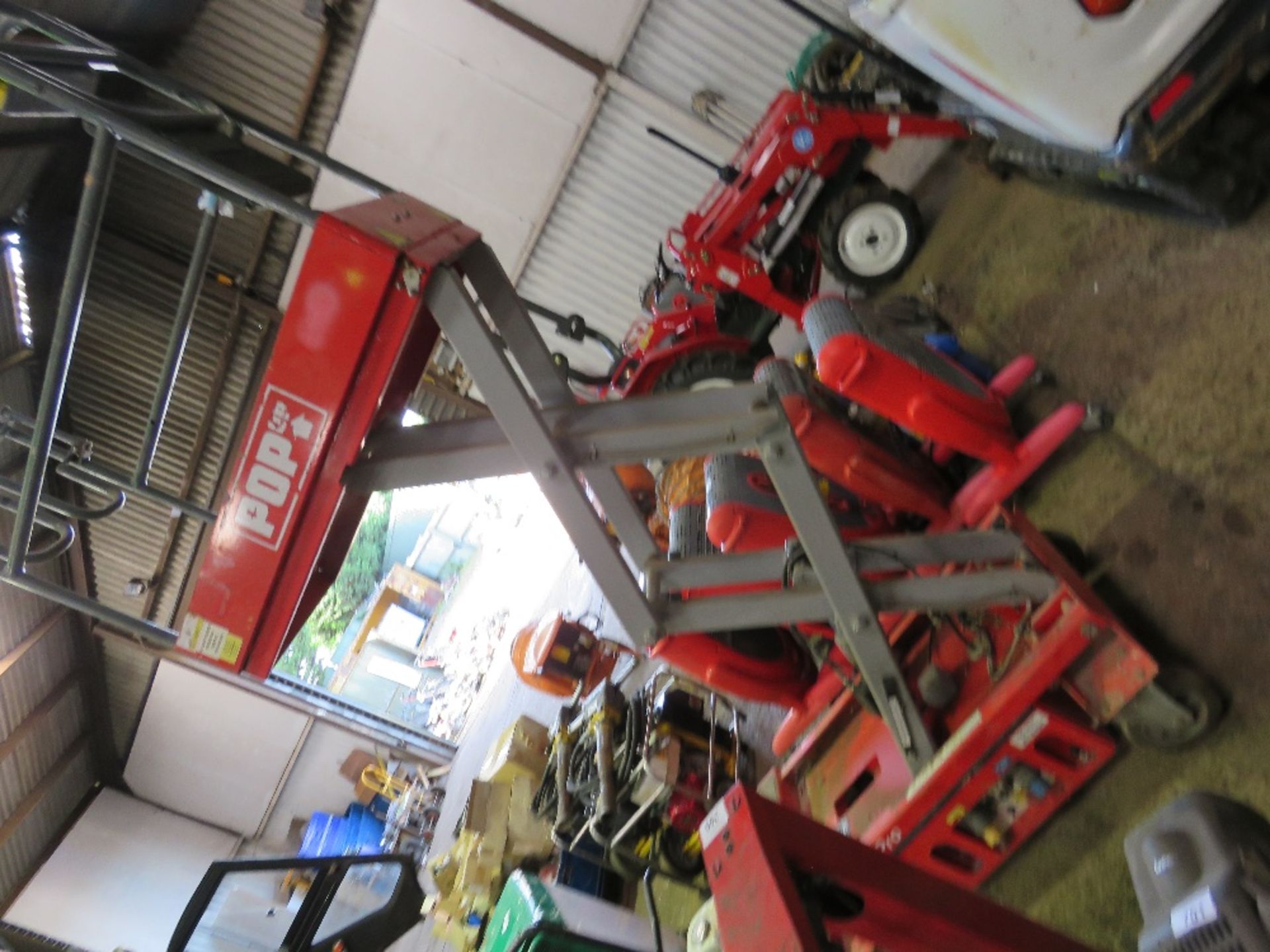 POPUP PUSH 6 PRO SCISSOR ACCESS LIFT. WHNE TESTED WAS SEEN TO LIFT AND LOWER. - Image 2 of 10