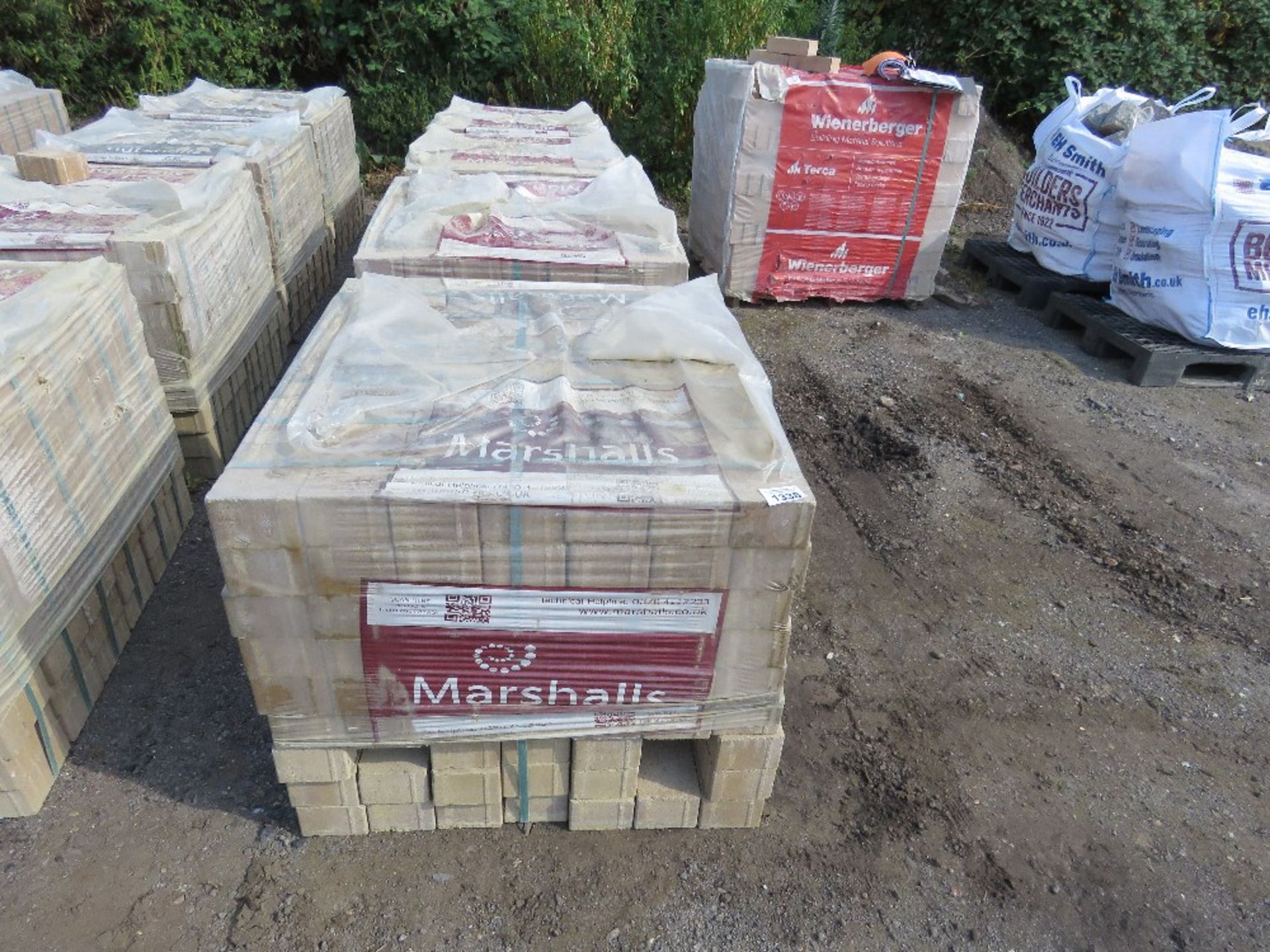 4 X PACKS OF MARSHALL HARVEST BUFF PAVERS, UNUSED. THIS LOT IS SOLD UNDER THE AUCTIONEERS MARGIN - Image 3 of 6